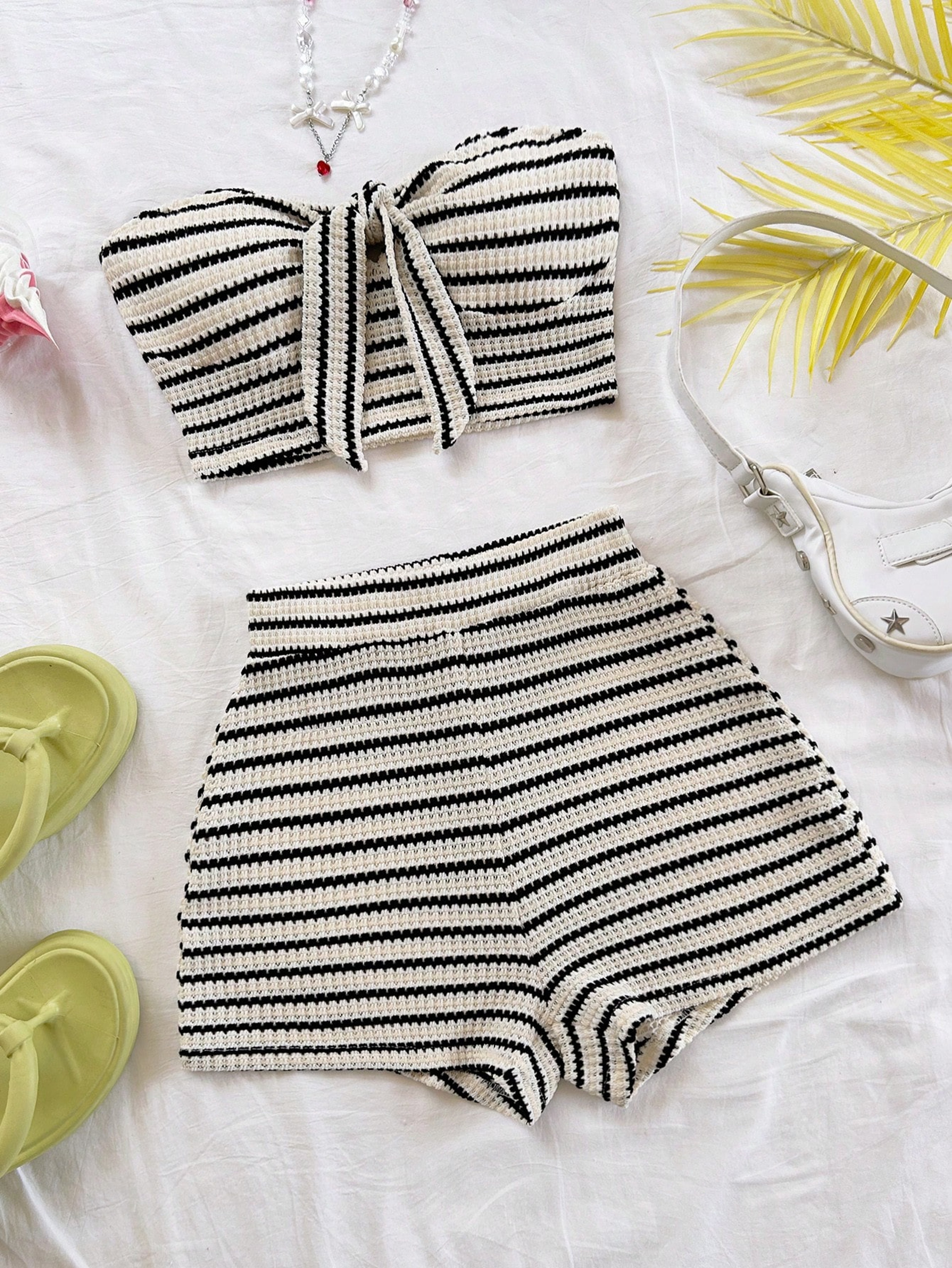 Butterfly Accent Striped Shorts Set For Women Elegant Vacation Outfit Set With High Waisted Shorts 0