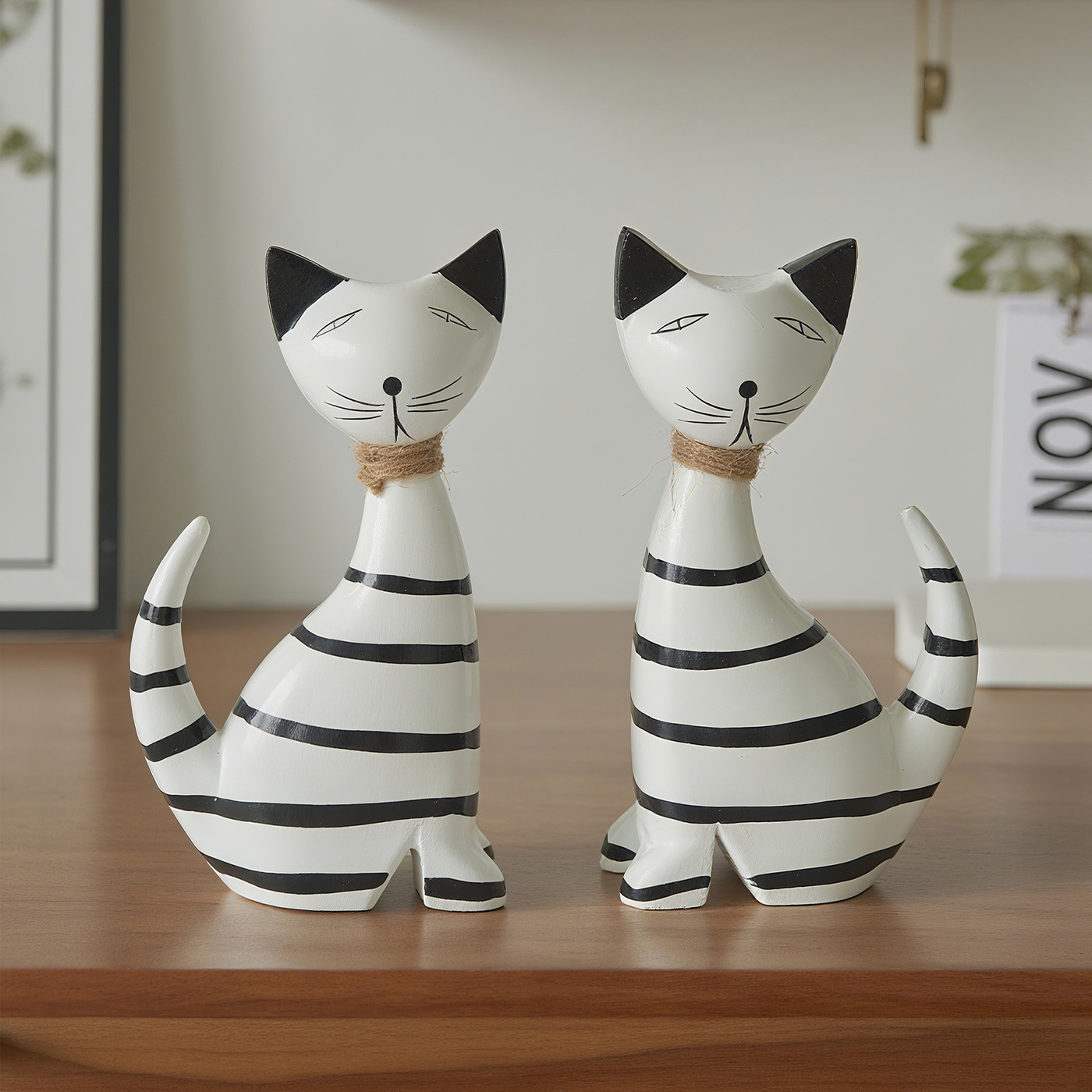 Striped Kitten Couple Ornament, Nordic Wooden Cat Decor, Minimalist Desktop Decoration, Cute Cat Figurine – view 2