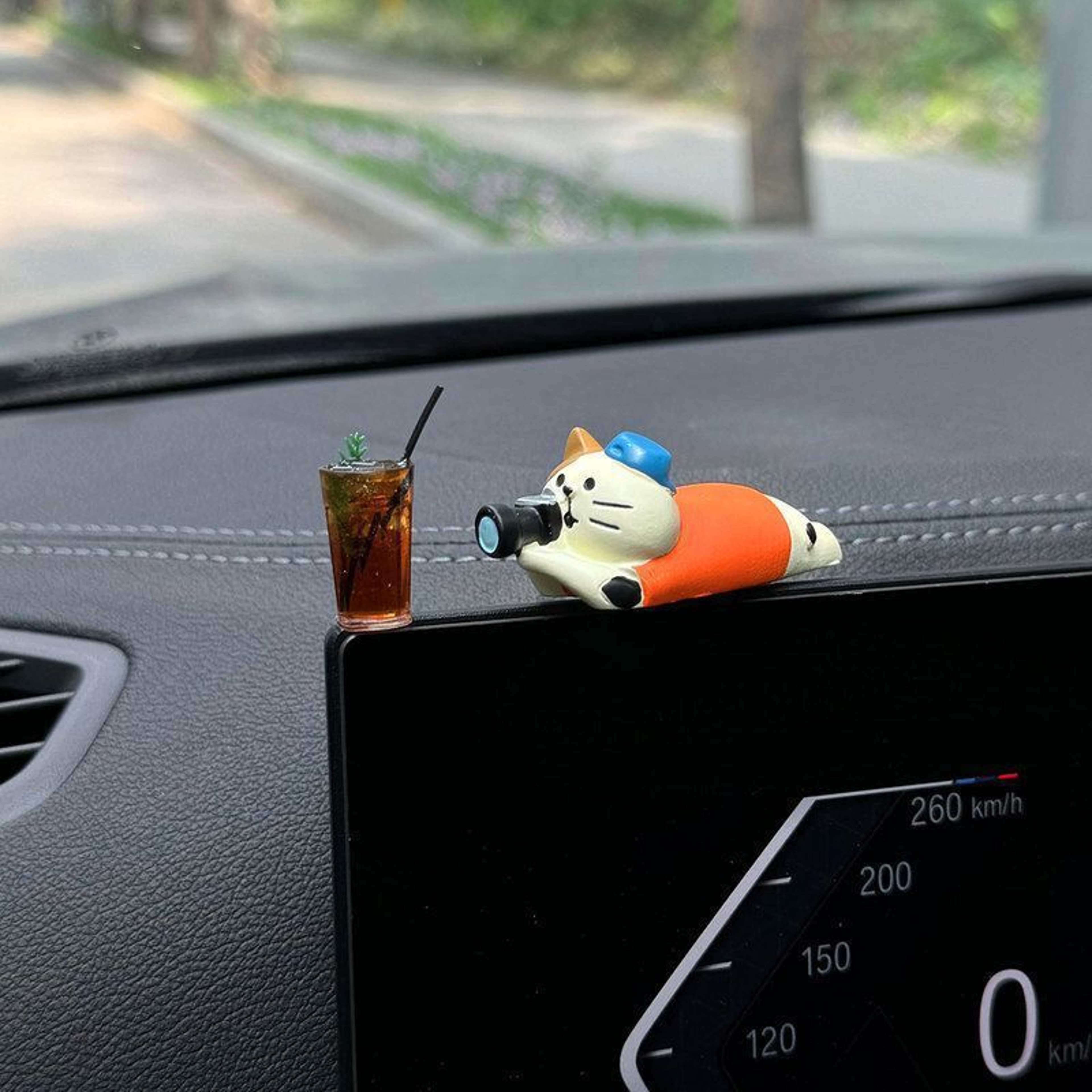Car Dashboard Cat Ornament, Cute Healing Kitten Figurine, Resin Decorative Cat Accessories for Car Interior – view 6