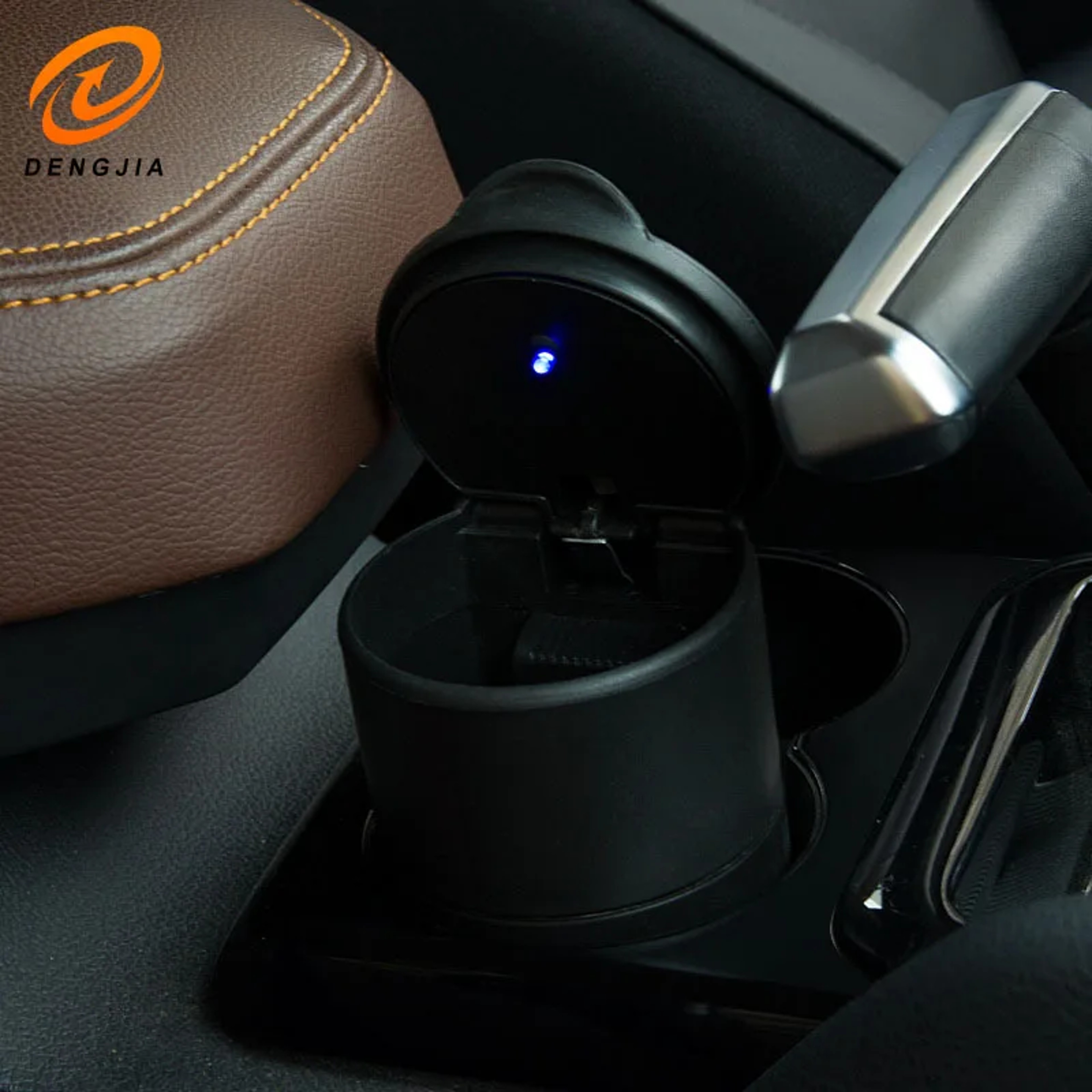 Portable Car Ashtray With LED Light High Temperature Resistant Car Stall Ashtray With Cover Creativ 2