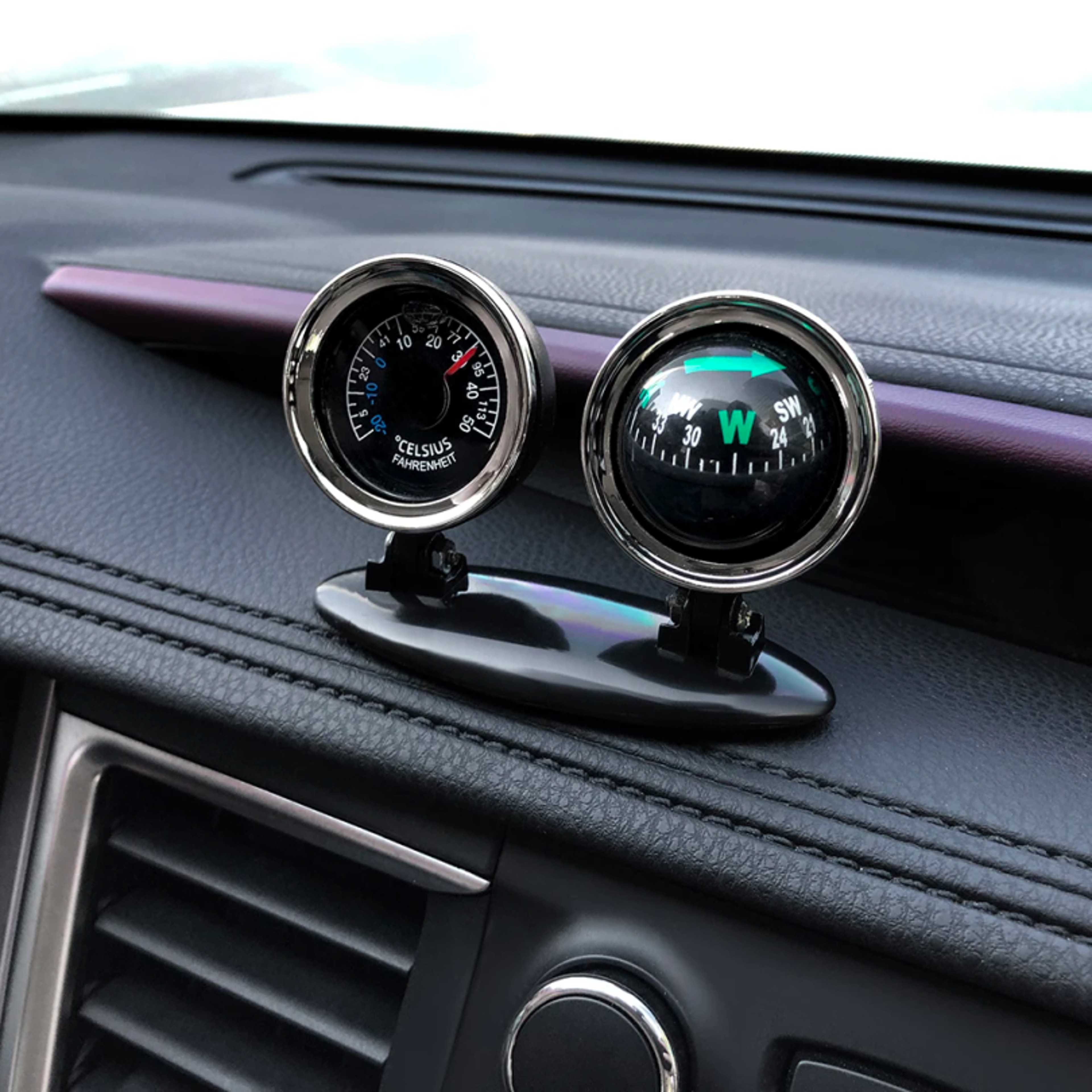 Car Dashboard Thermometer Compass Multifunction Interior Ornament with Direction Guide – view 3