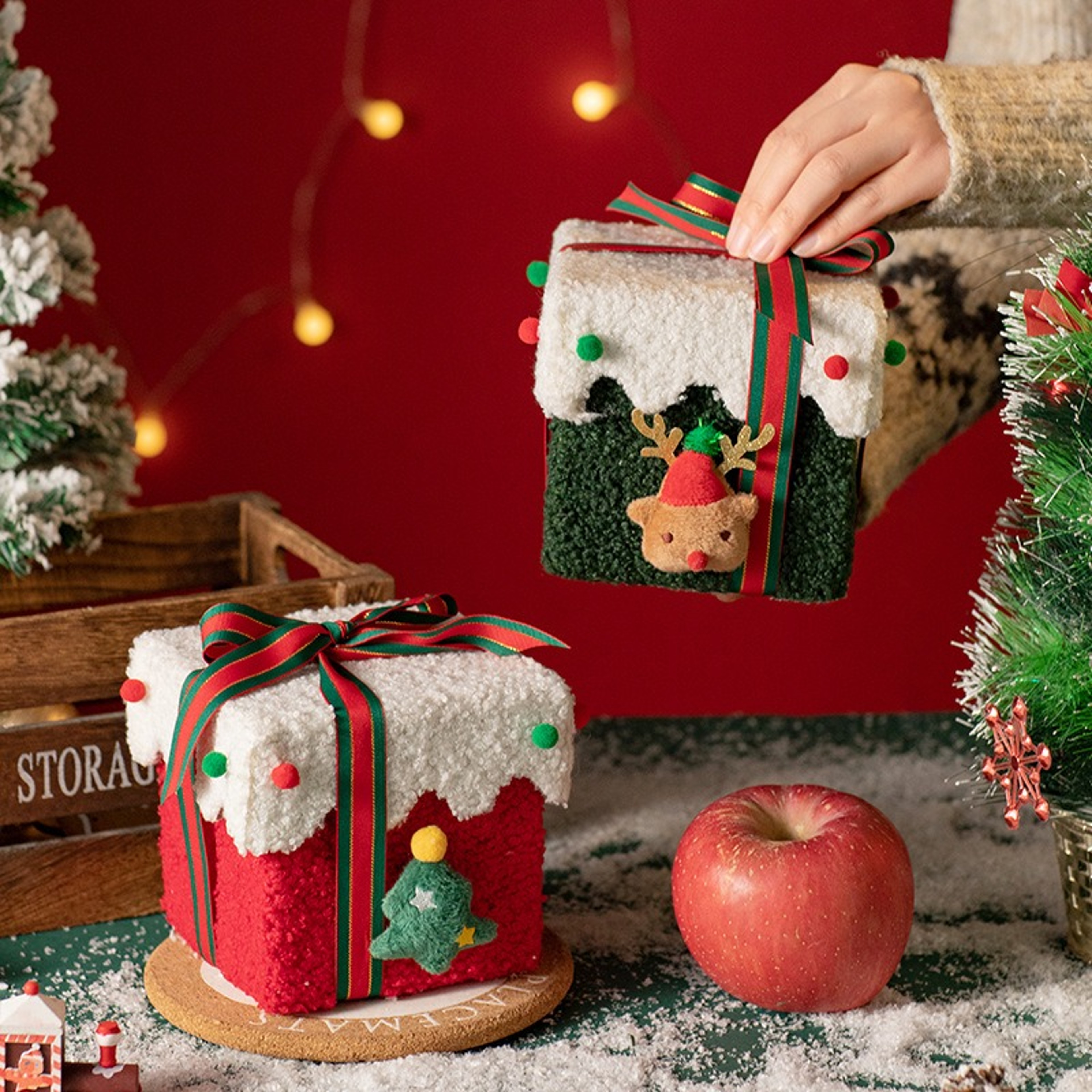 Xmas Tree Felt Box With Ribbon Multifunctional Christmas Eve Apple Gift Box Reindeer Plush Candy Tr 1