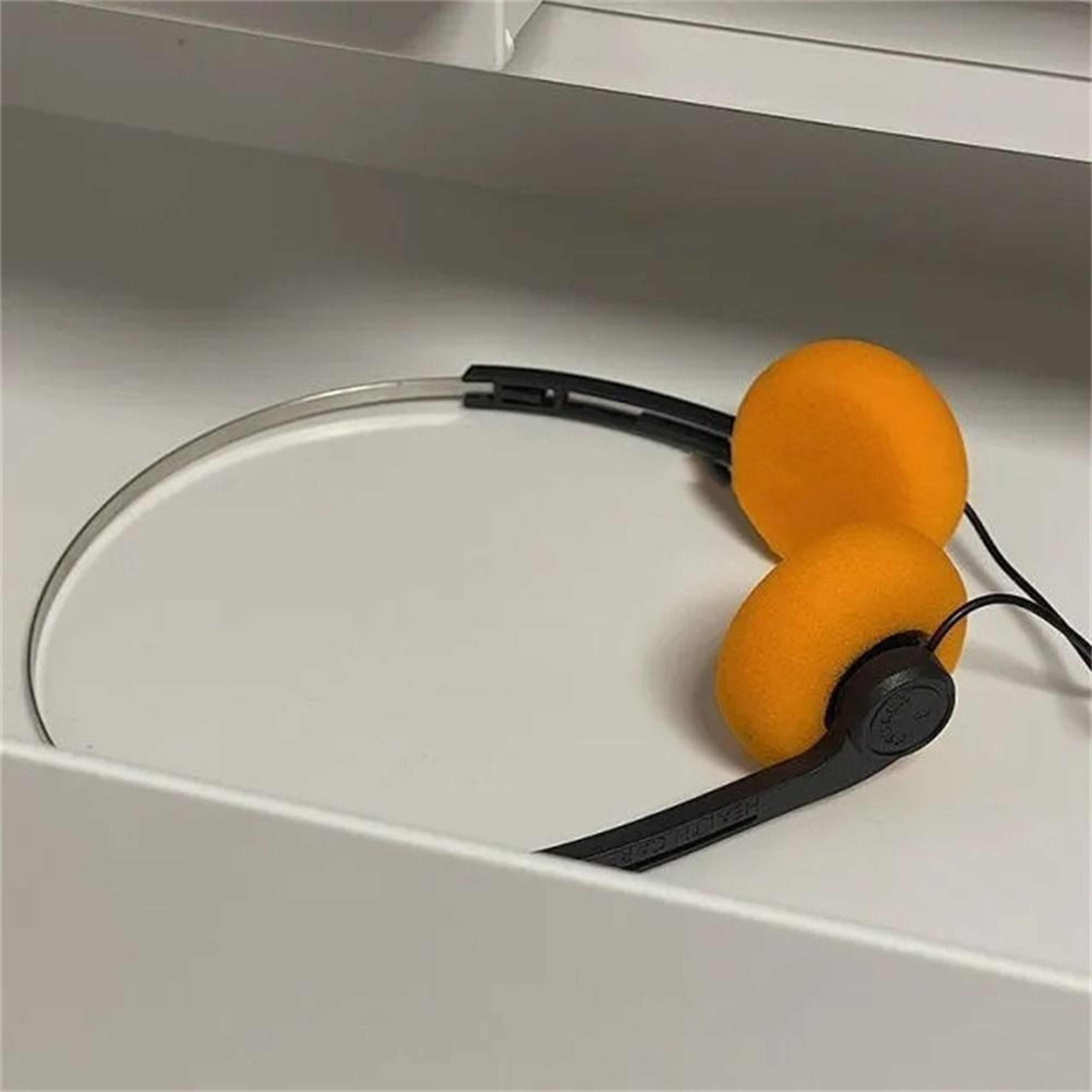 Vintage Wired Over Ear Headphone, Portable Underwire 3.5mm Music Mp3 – view 3