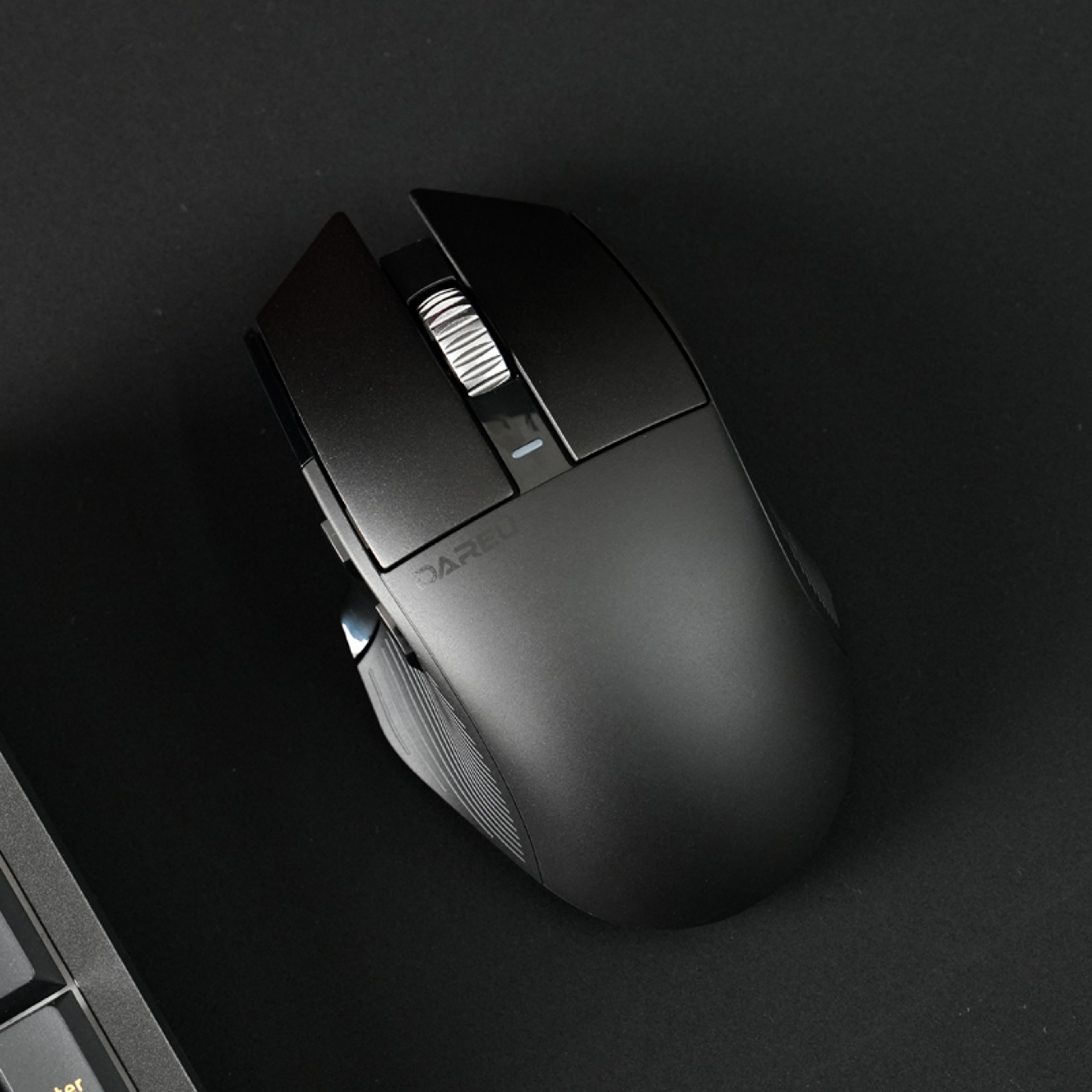Wireless Gaming Mouse DPI Tri Mode Rechargeable Mouse With TFT Display 7