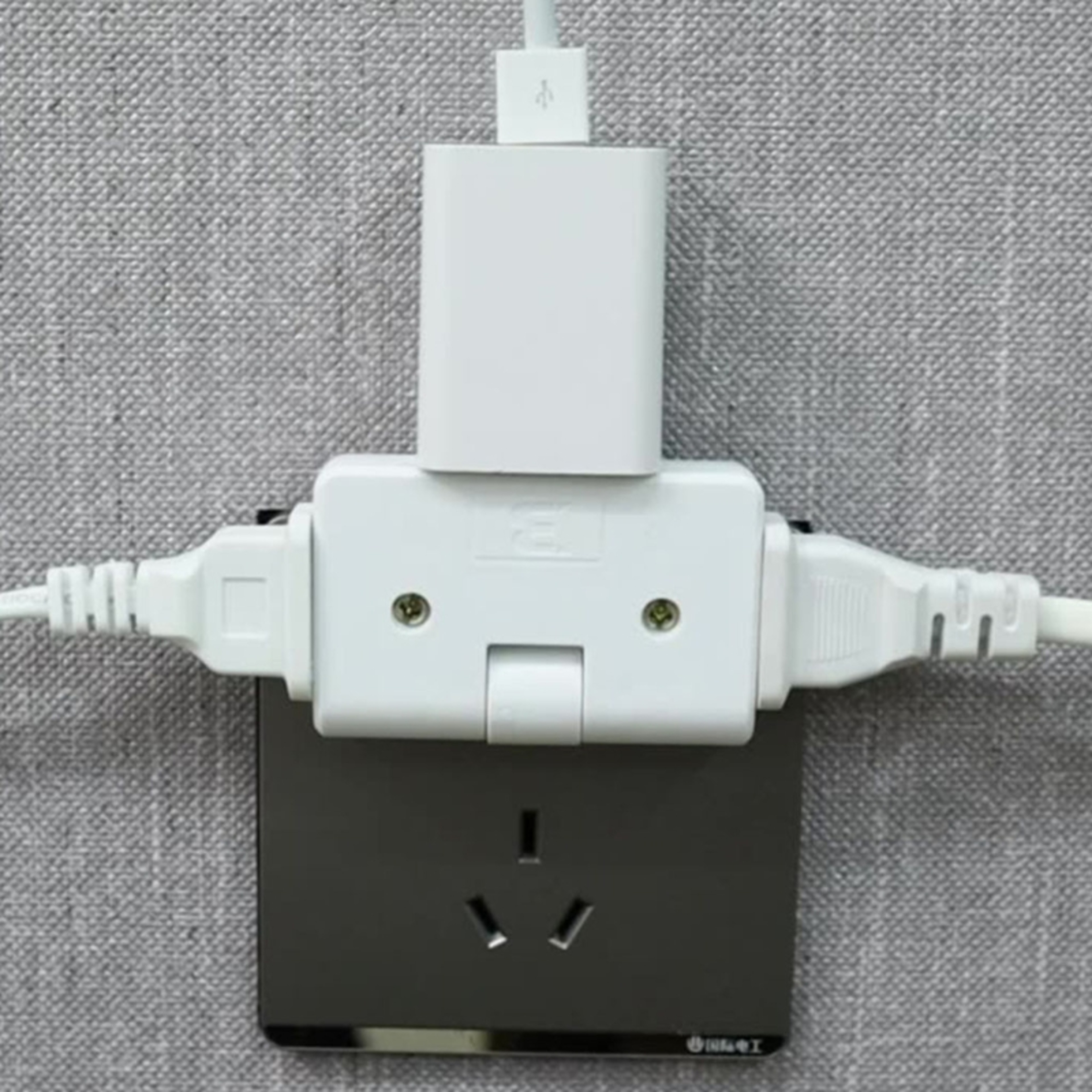 Rotating Plug AdaptervOutlet Wall Outlet Extender Multi Plug Power Splitter US Socket 1