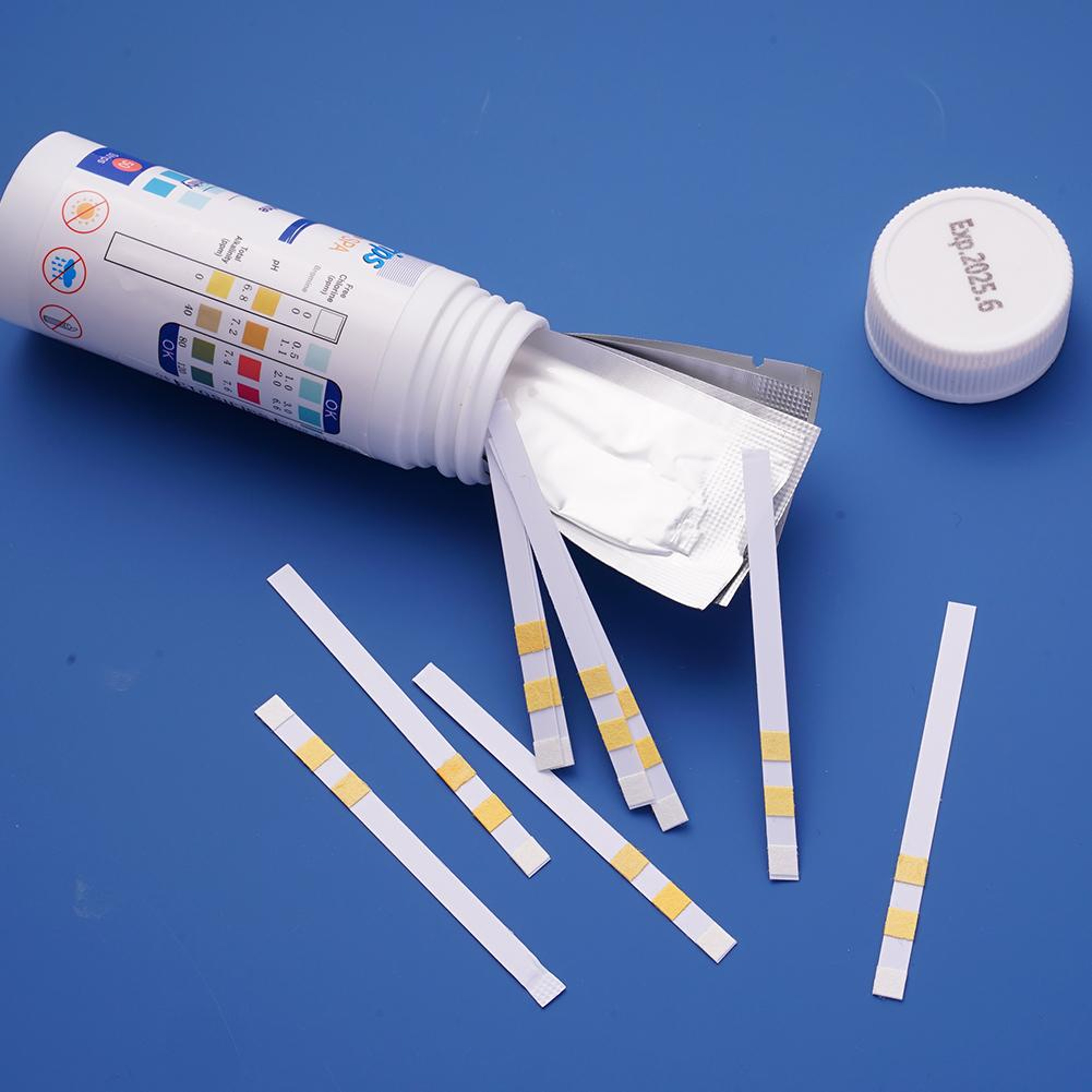 Pool Test Strips Fast PH Test Strips For Pools Spas Hot Tubs  Aquariums 3