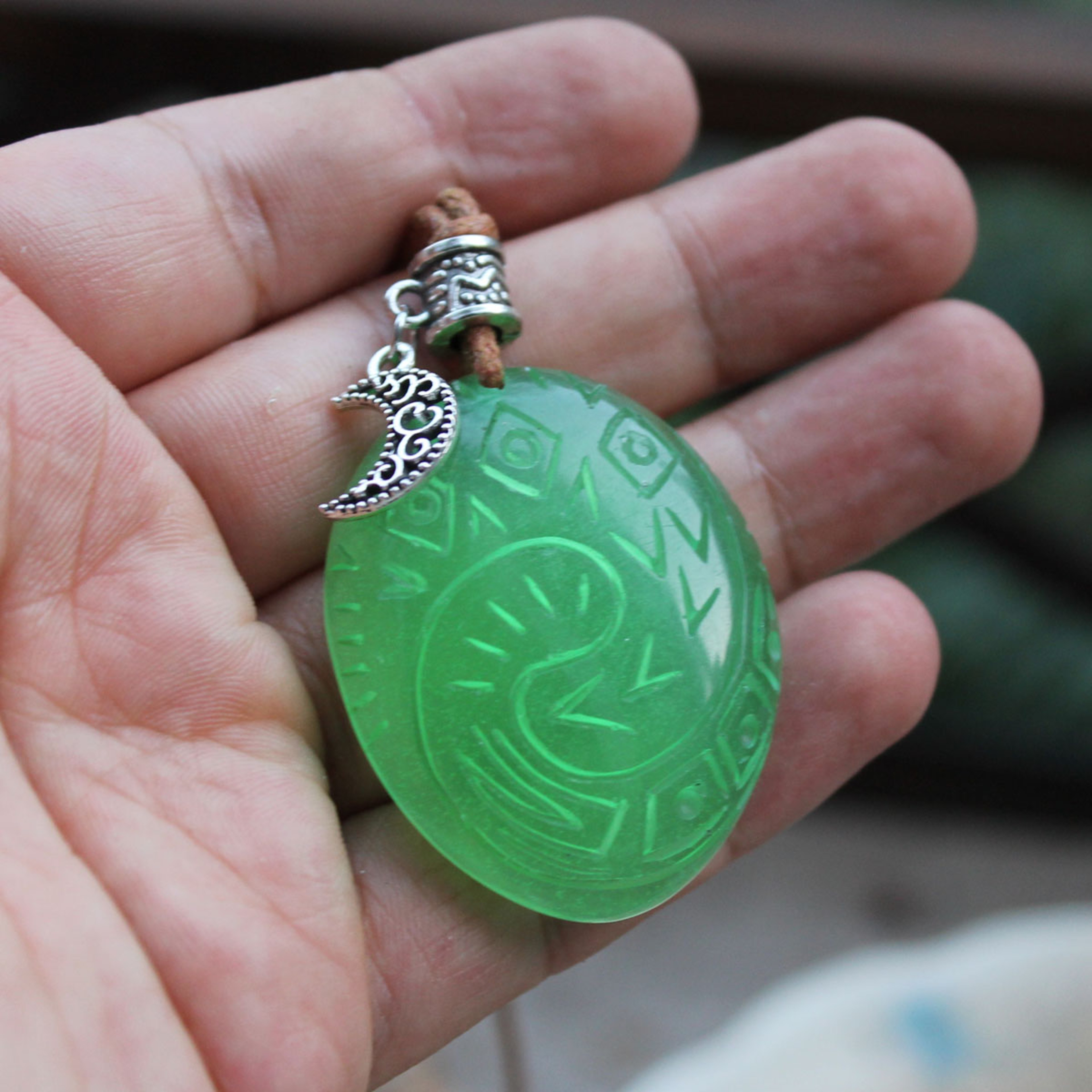 Glow in the Dark Heart of Te Fiti Necklace Fantasy Pendant Necklace for Cosplay & Everyday Wear – view 2