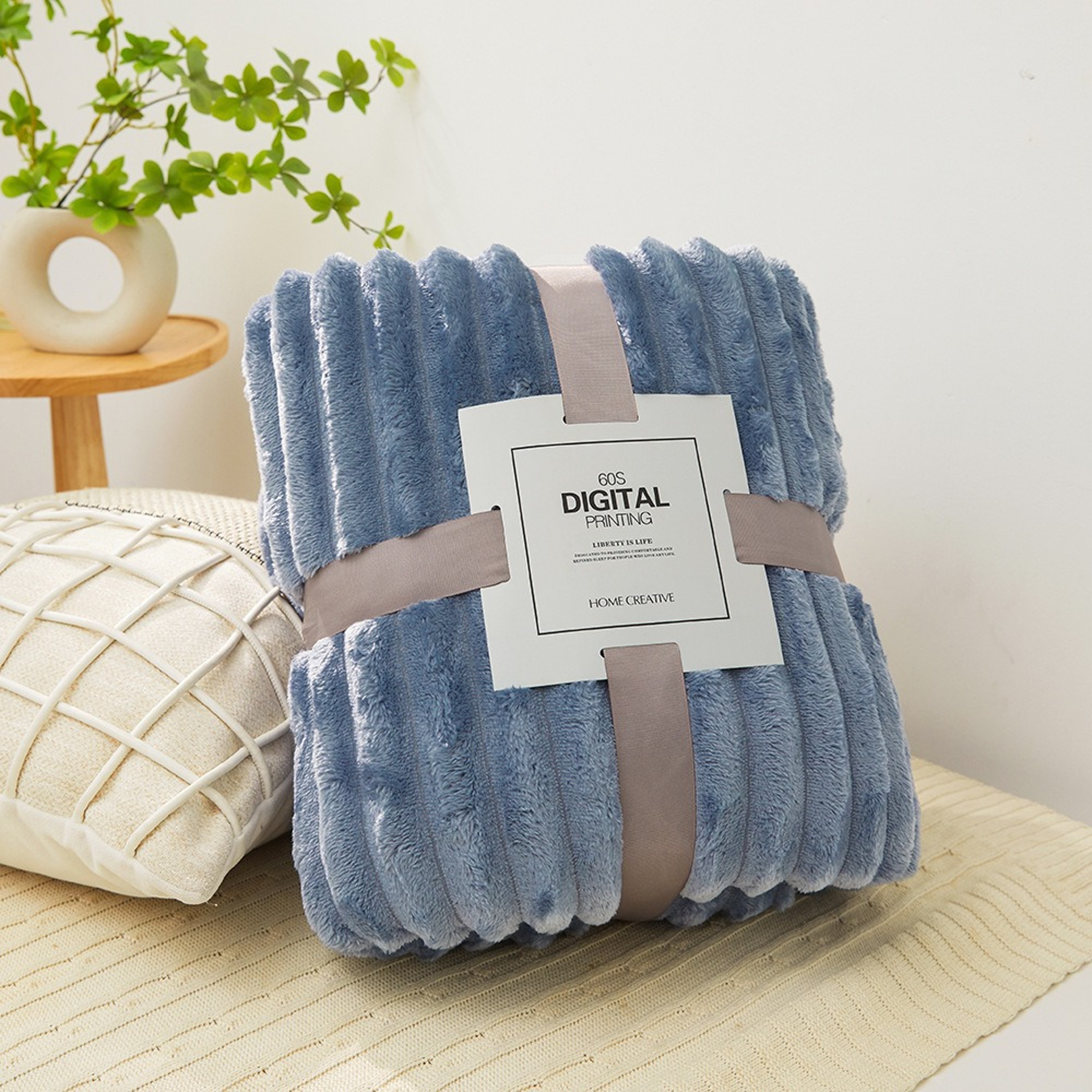 Ultra Soft Fleece Throw Blanket Double Sided Warm Bed Blanket For Sofa Couch  Bedroom 0