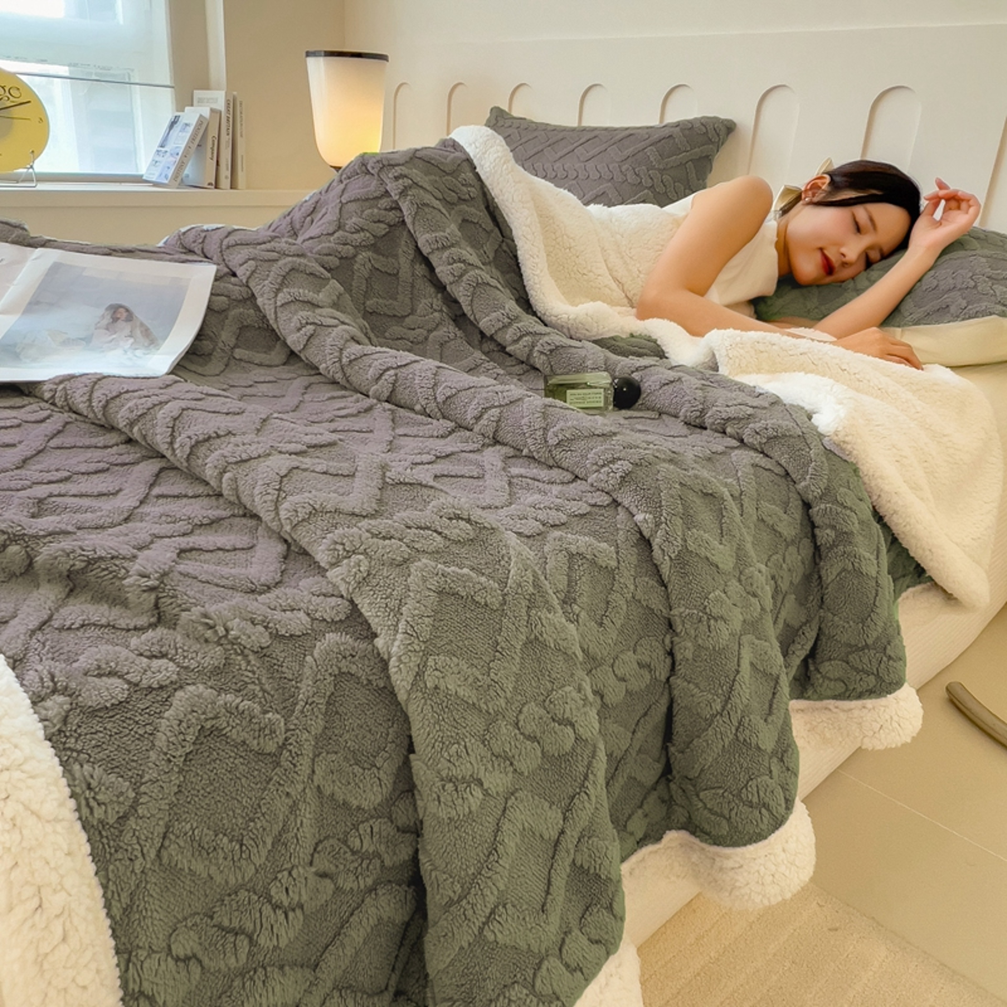 Luxury Sherpa Fleece Blanket Soft Thermal Blanket For Bed Couch  Sofa Warm Cozy Throw 2