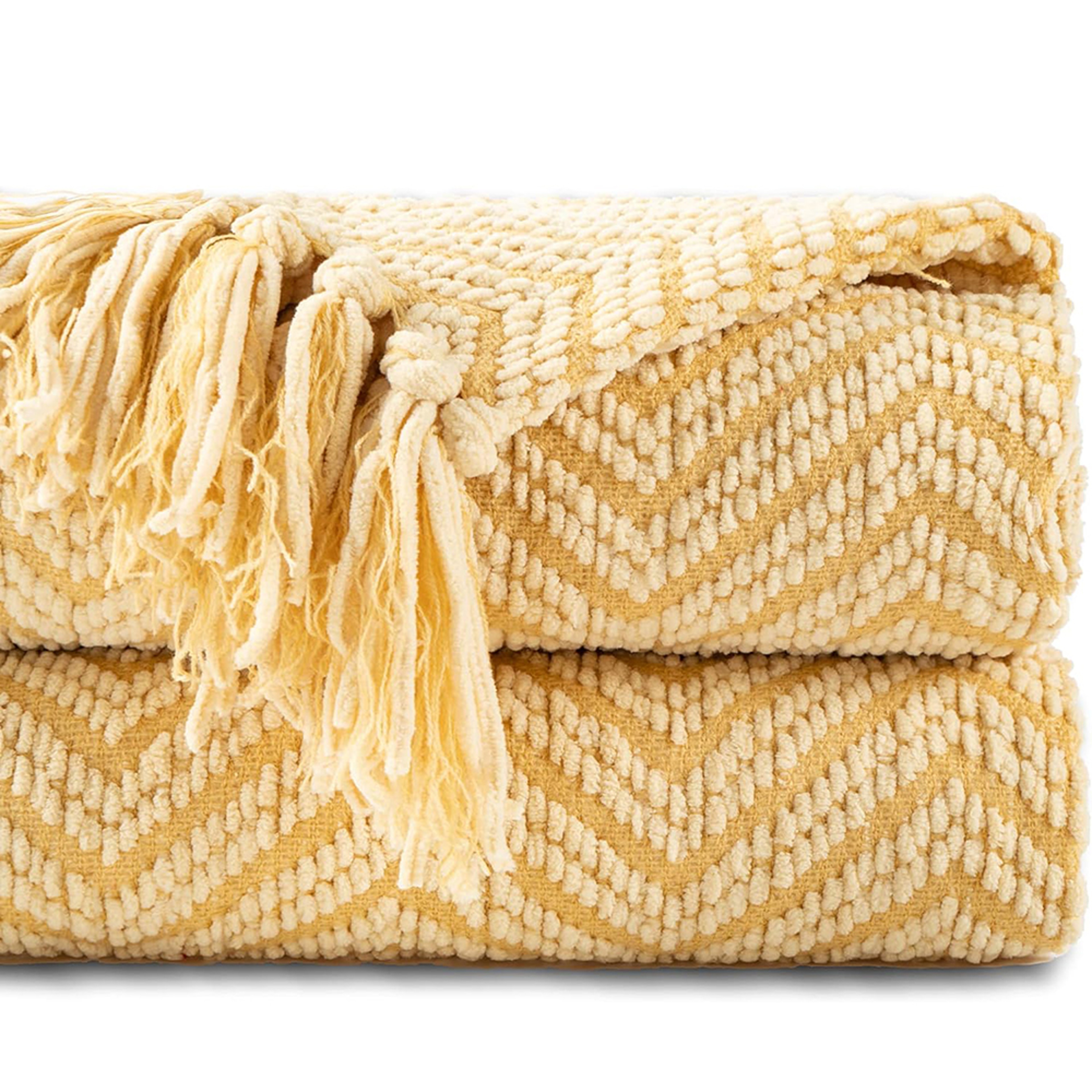 Battilo Chenille Throw Blanket Soft Thick Knitted Throw Blanket For Couch Sofa  Bed Decor 0