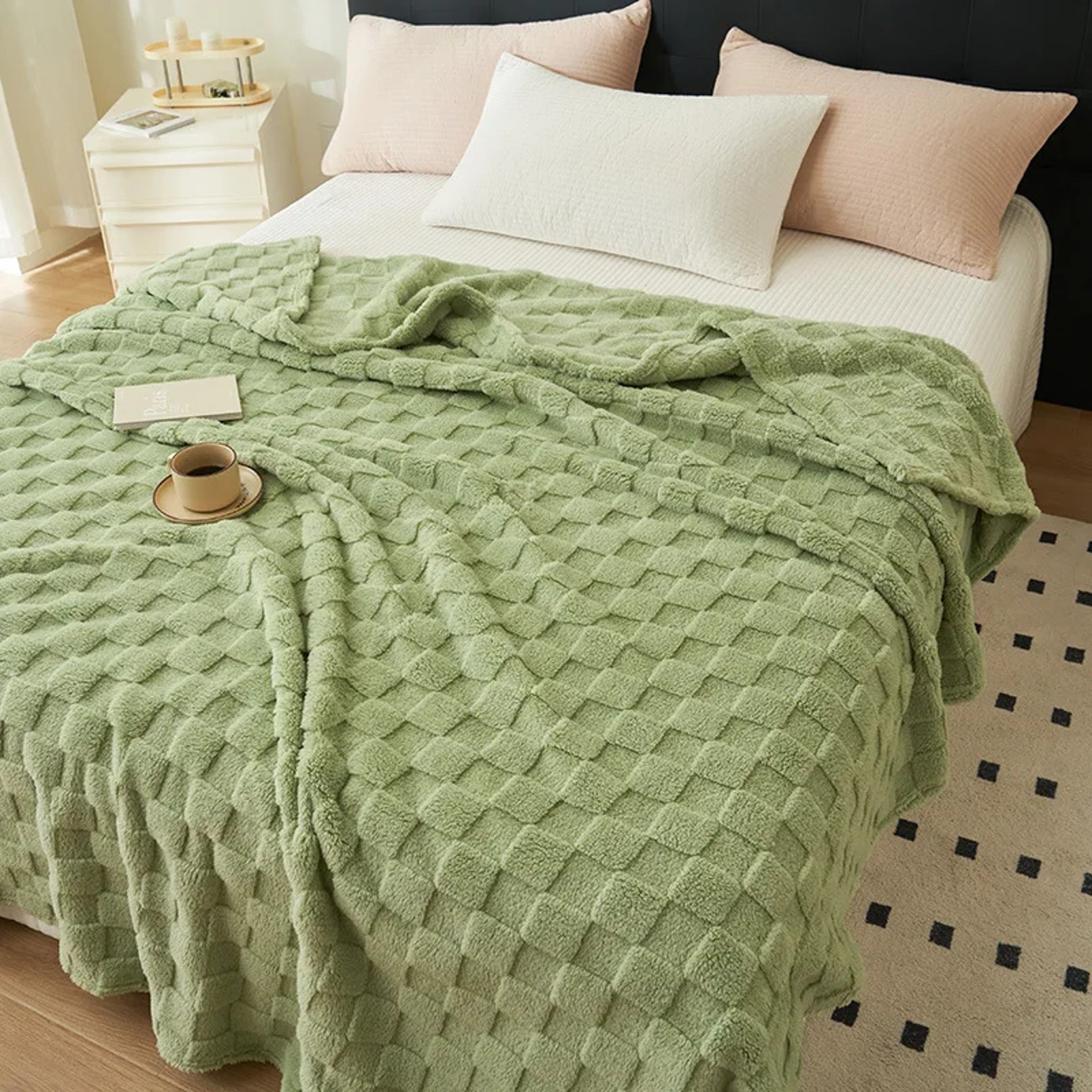 Cozy Flannel Blanket with Lamb Wool Feel Soft Plaid Throw for Sofa, Couch & Bed – view 2