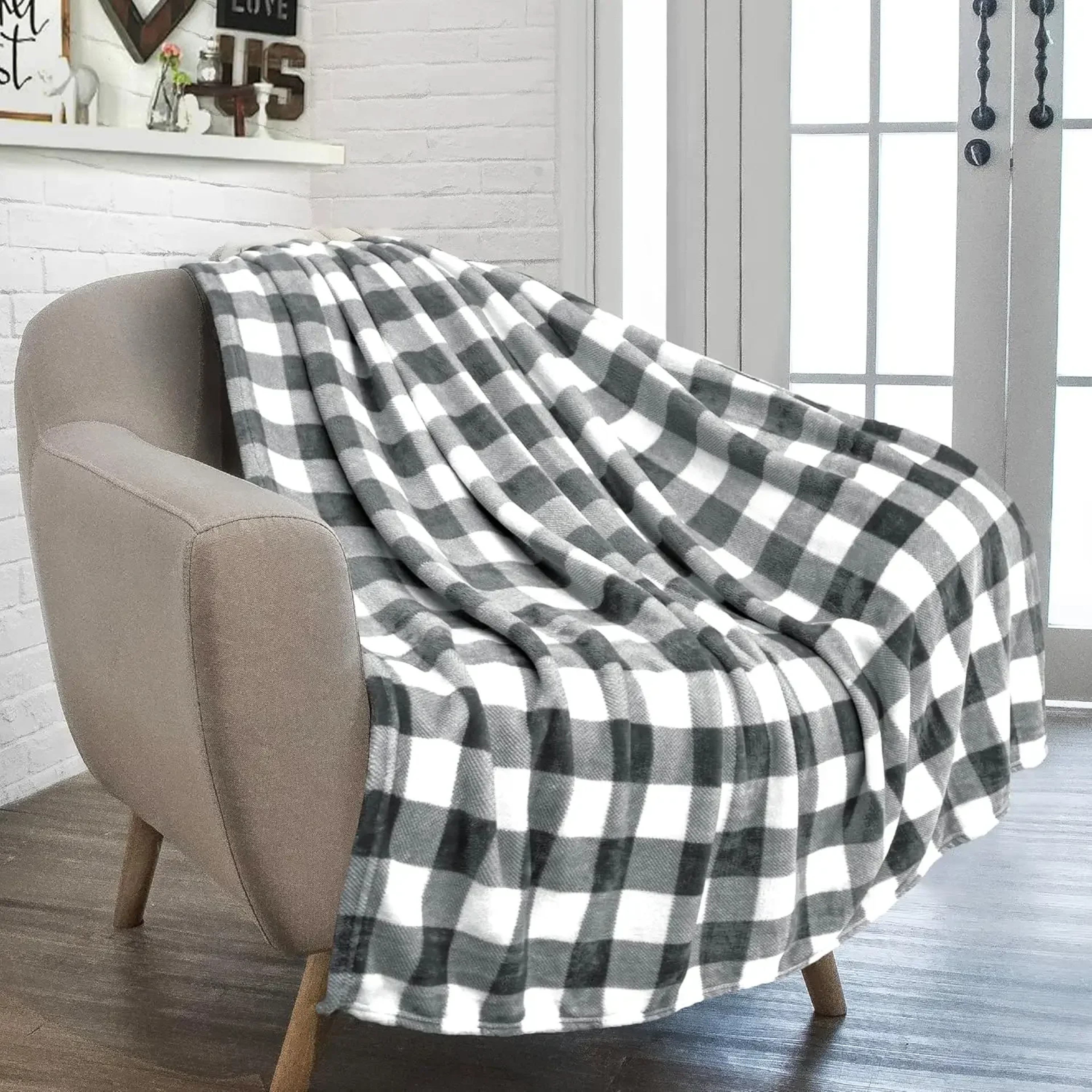Buffalo Plaid Flannel Throw Blanket Soft Warm Plaid Throw Blanket For Couch Bed  Holiday Decor 1
