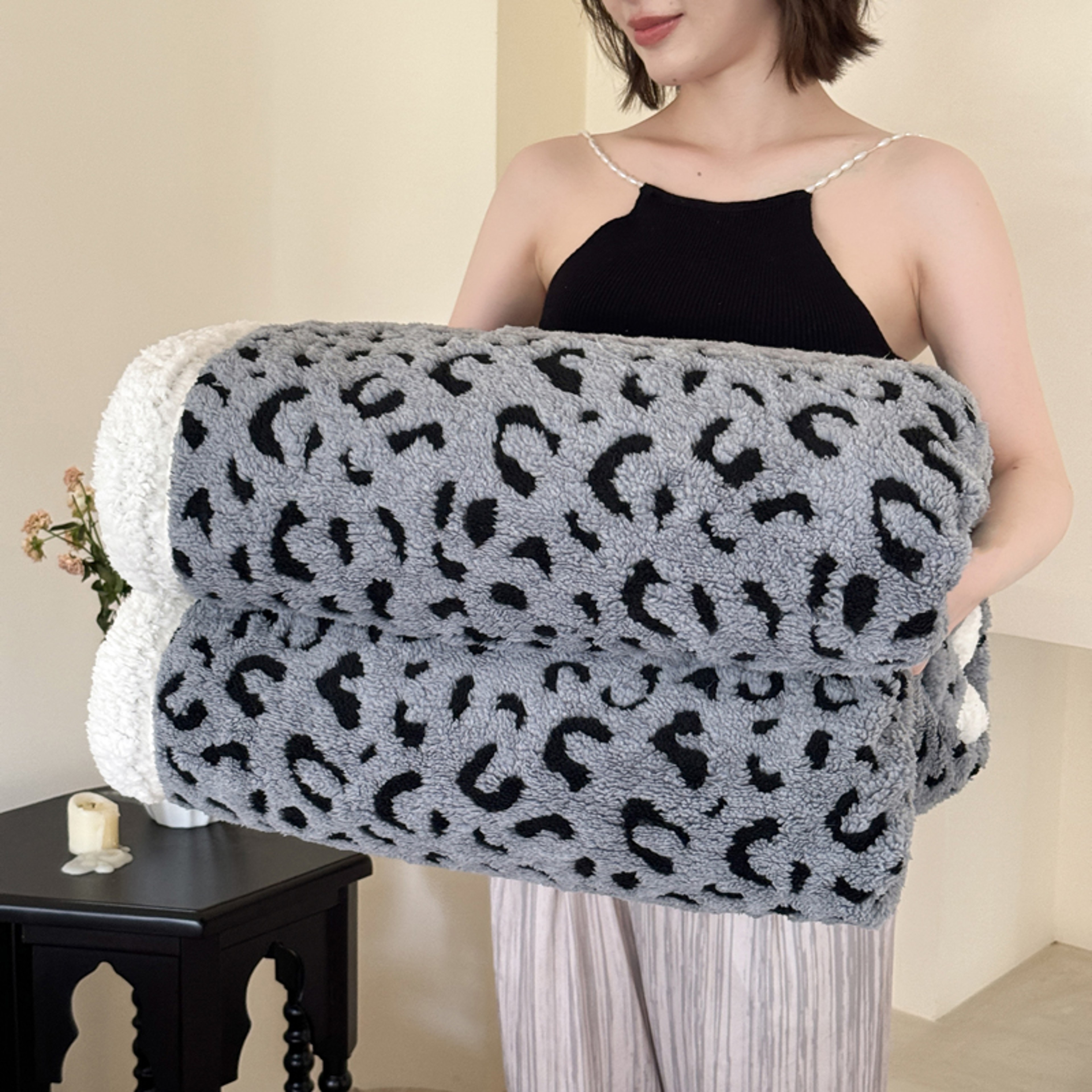 Luxury Leopard Print Blanket Soft Lambswool Throw Blanket For Sofa Bed  Cozy All Season Comfort 3