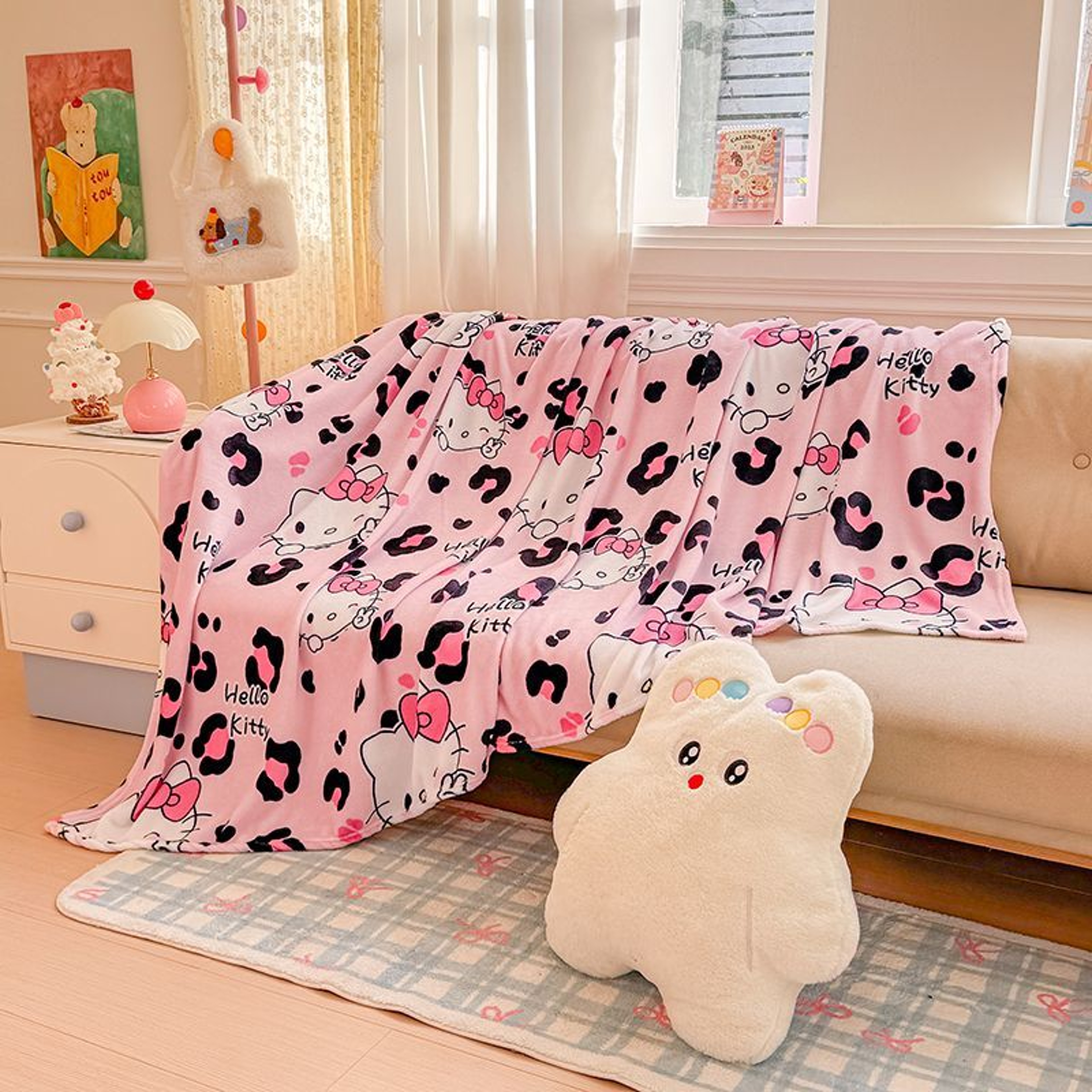 Sanrio Flannel Blanket Double Sided Soft Fleece Throw for Bed, Sofa, Travel & Office – view 2