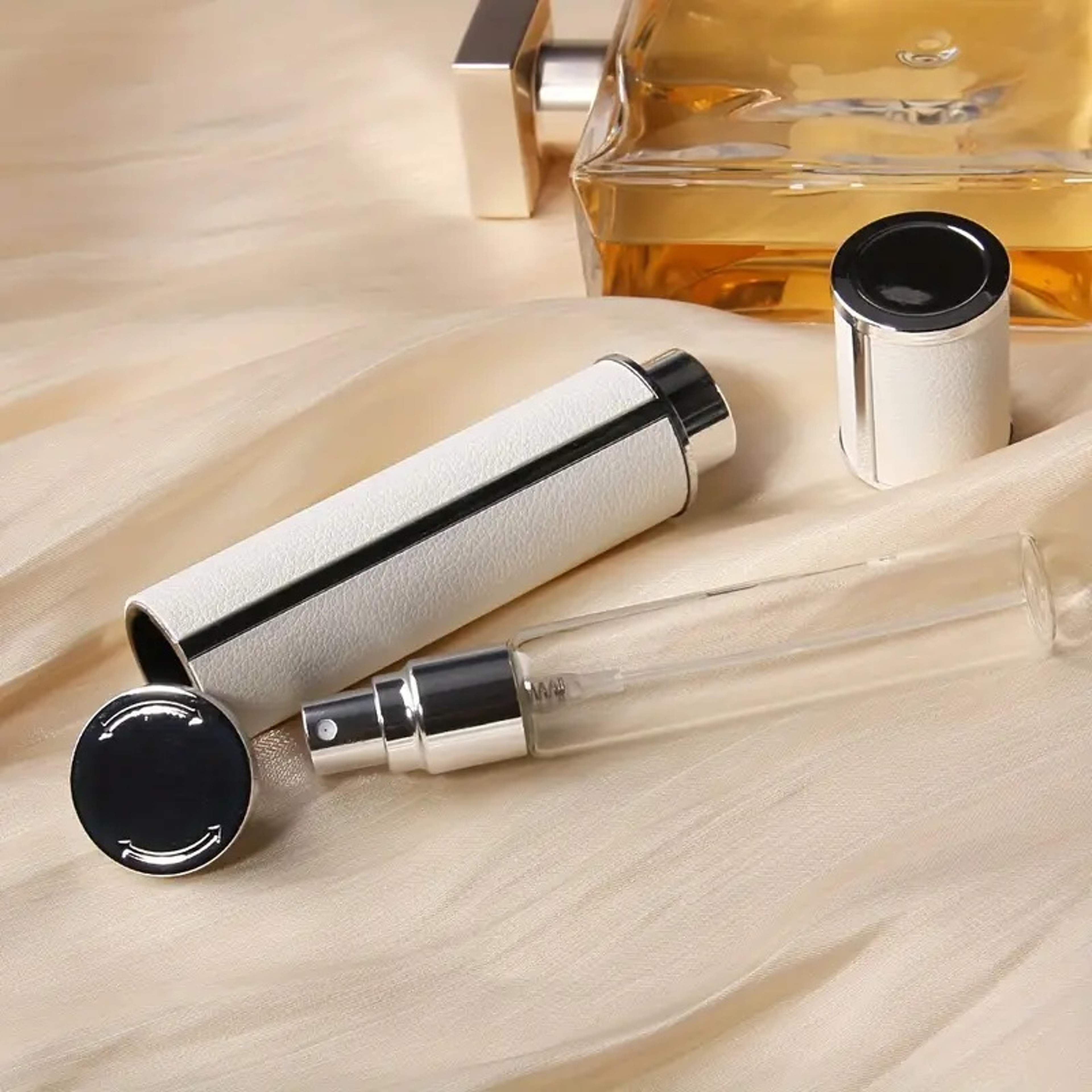 Luxe Carry Refillable Perfume Atomizer Travel Spray Bottle – view 5