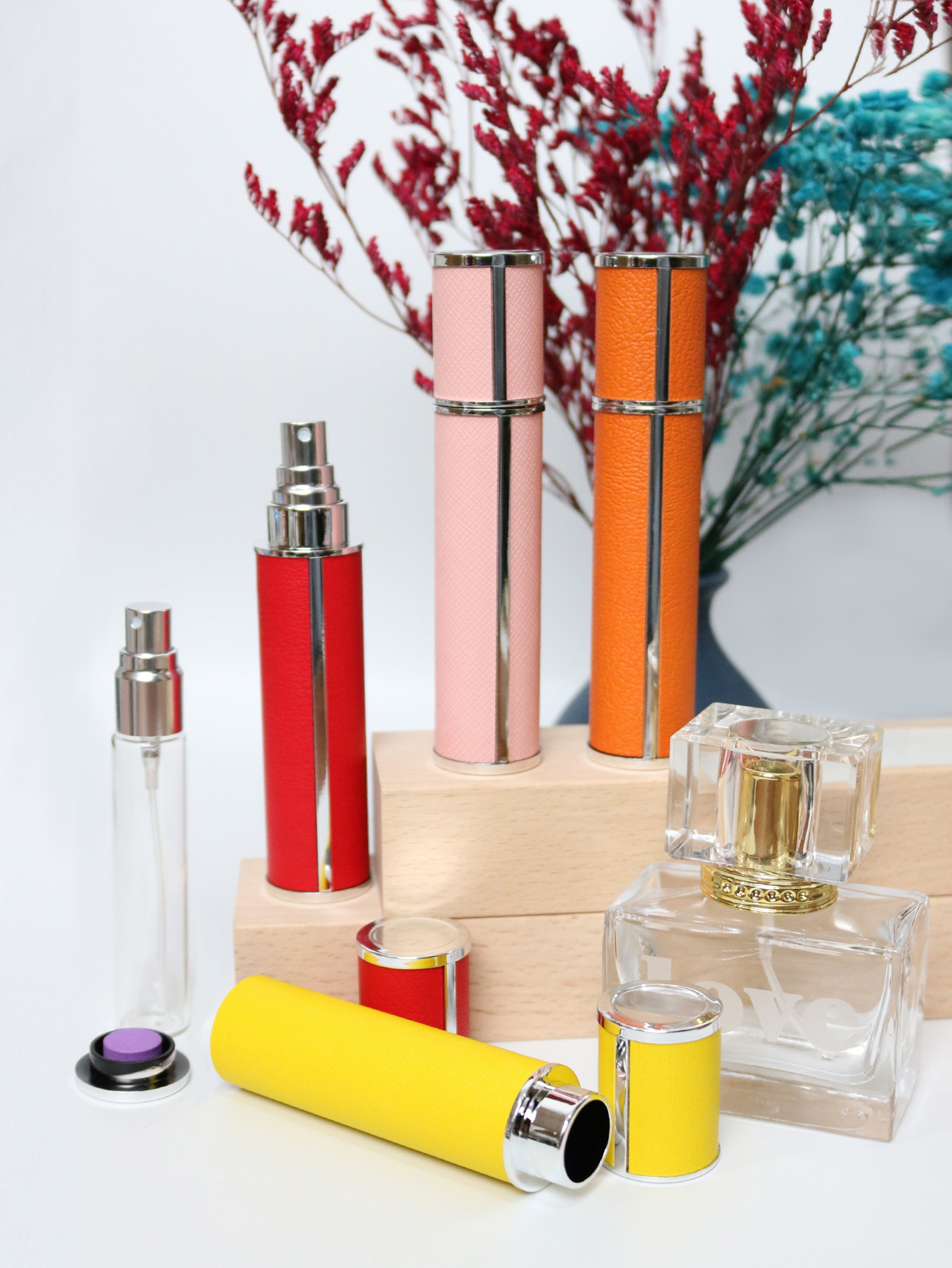 Luxe Scent Refillable Perfume Atomizer Leather Travel Perfume Bottle 1
