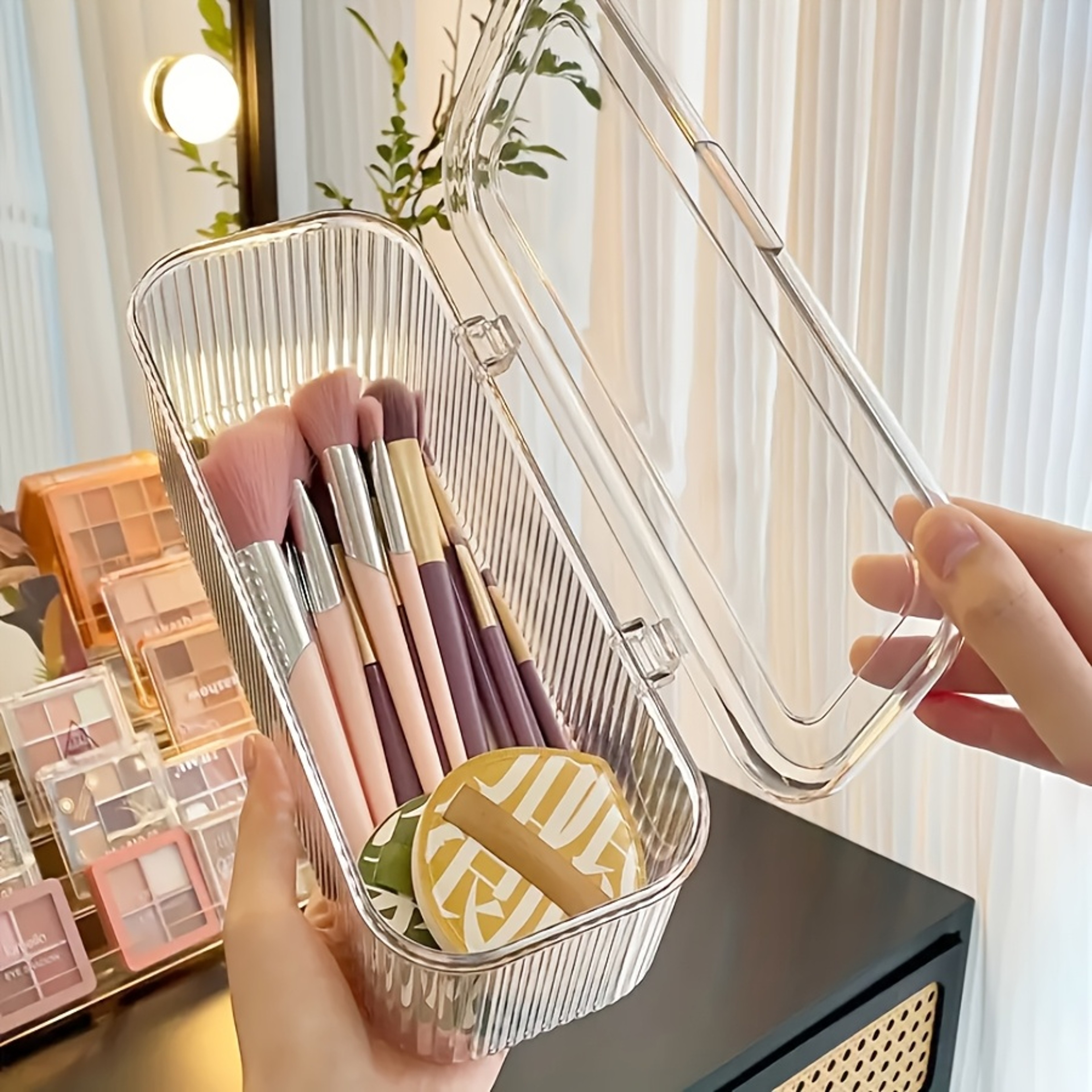 Dustproof Acrylic Makeup Organizer With Lid For Brushes Beauty Sponges And Puffs 2