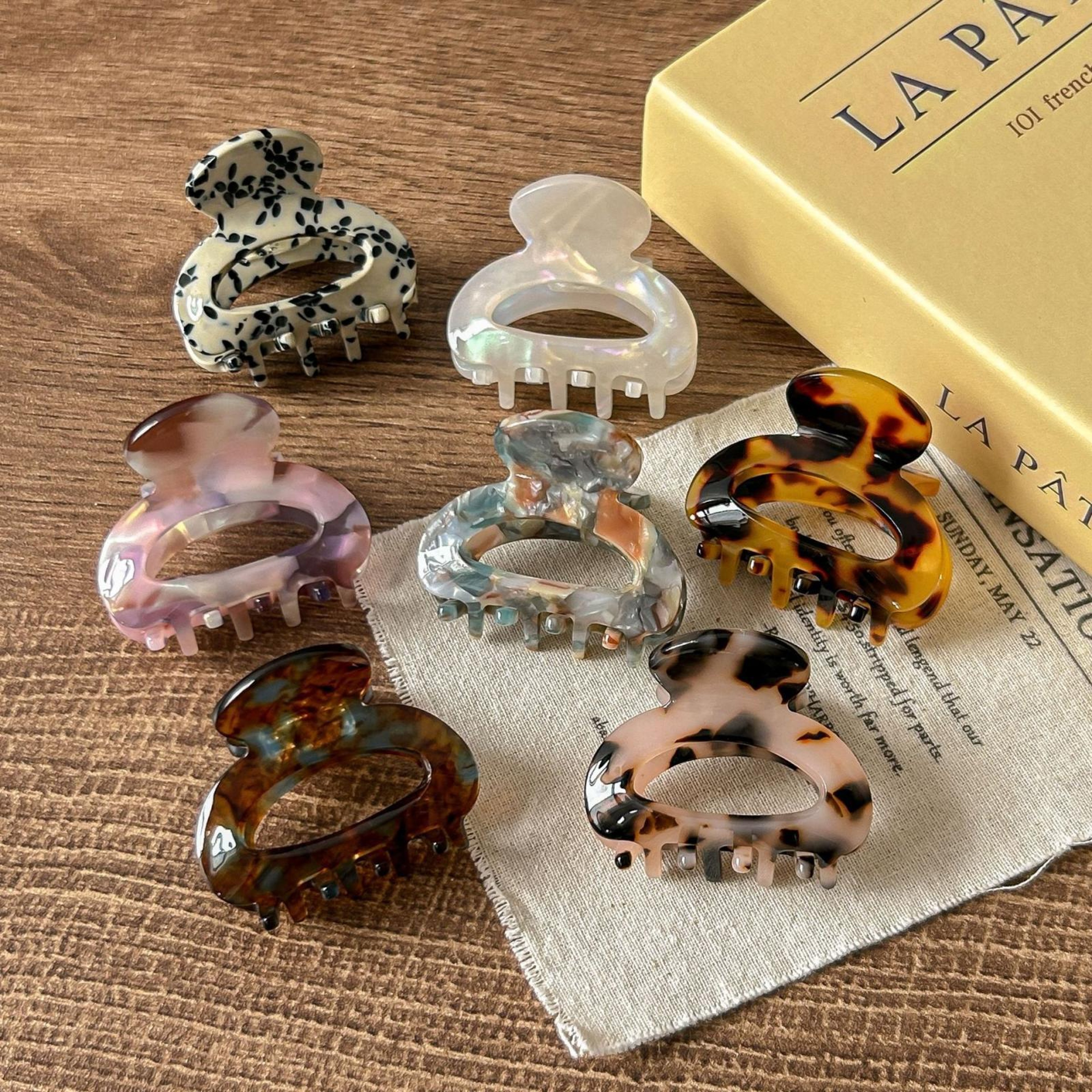 Small Tortoise Shell Acetate Hair Claw Clip with Non Slip Grip Light Leopard Print – view 2