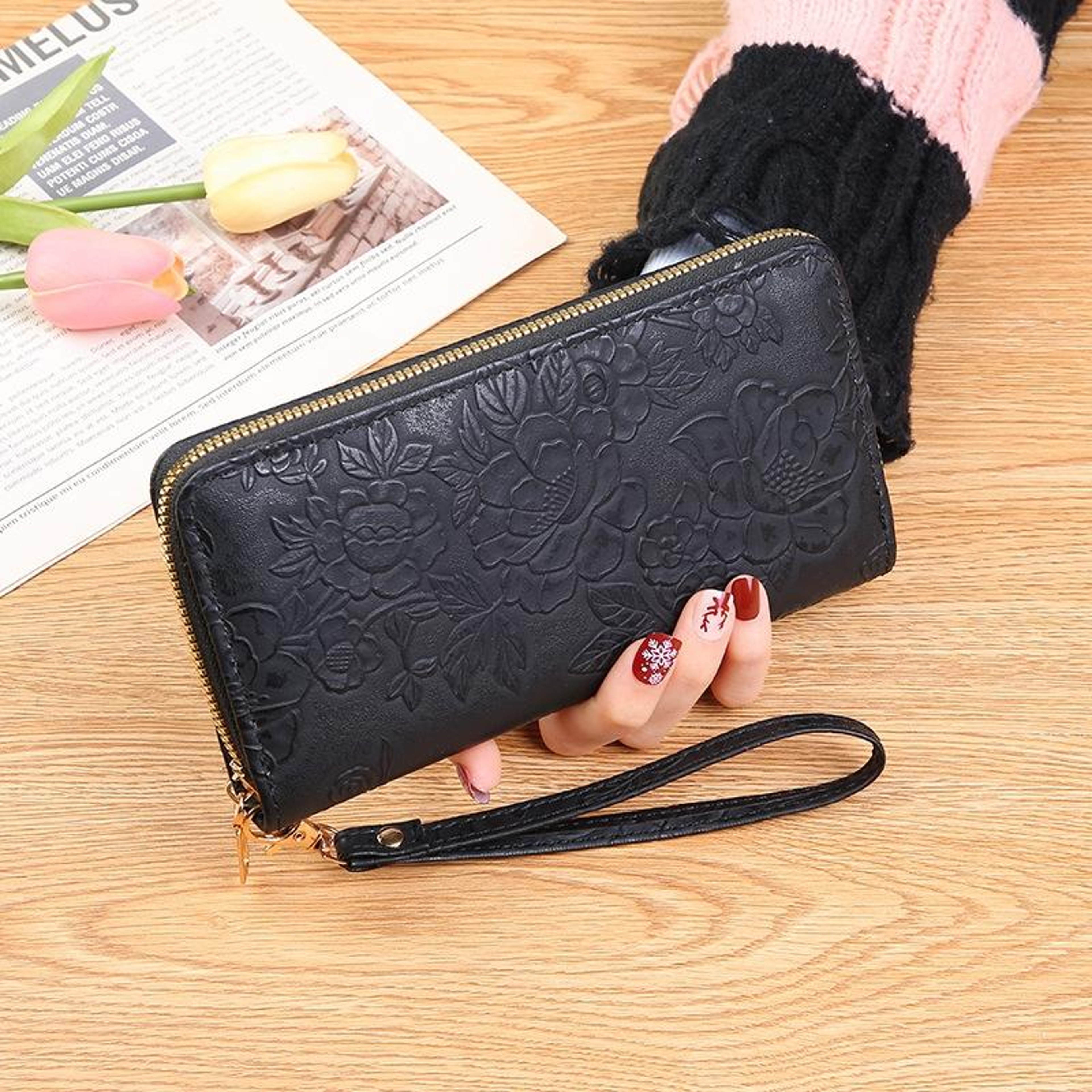 Large Capacity Black Embossed Zipper Wallet with Multiple Card Slots – view 9