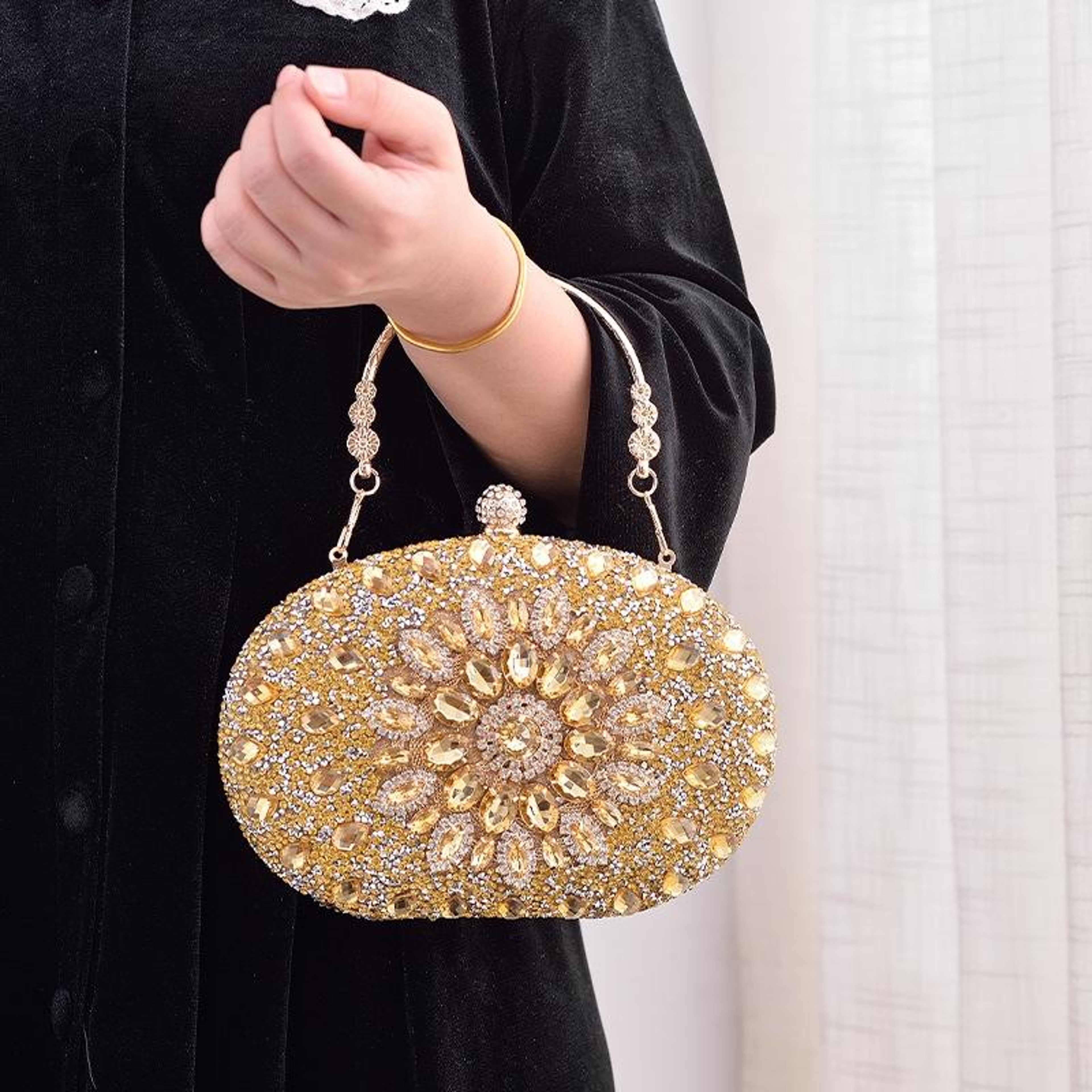 Gold Oval Sunflower Diamond Evening Clutch Bag for Parties – view 11