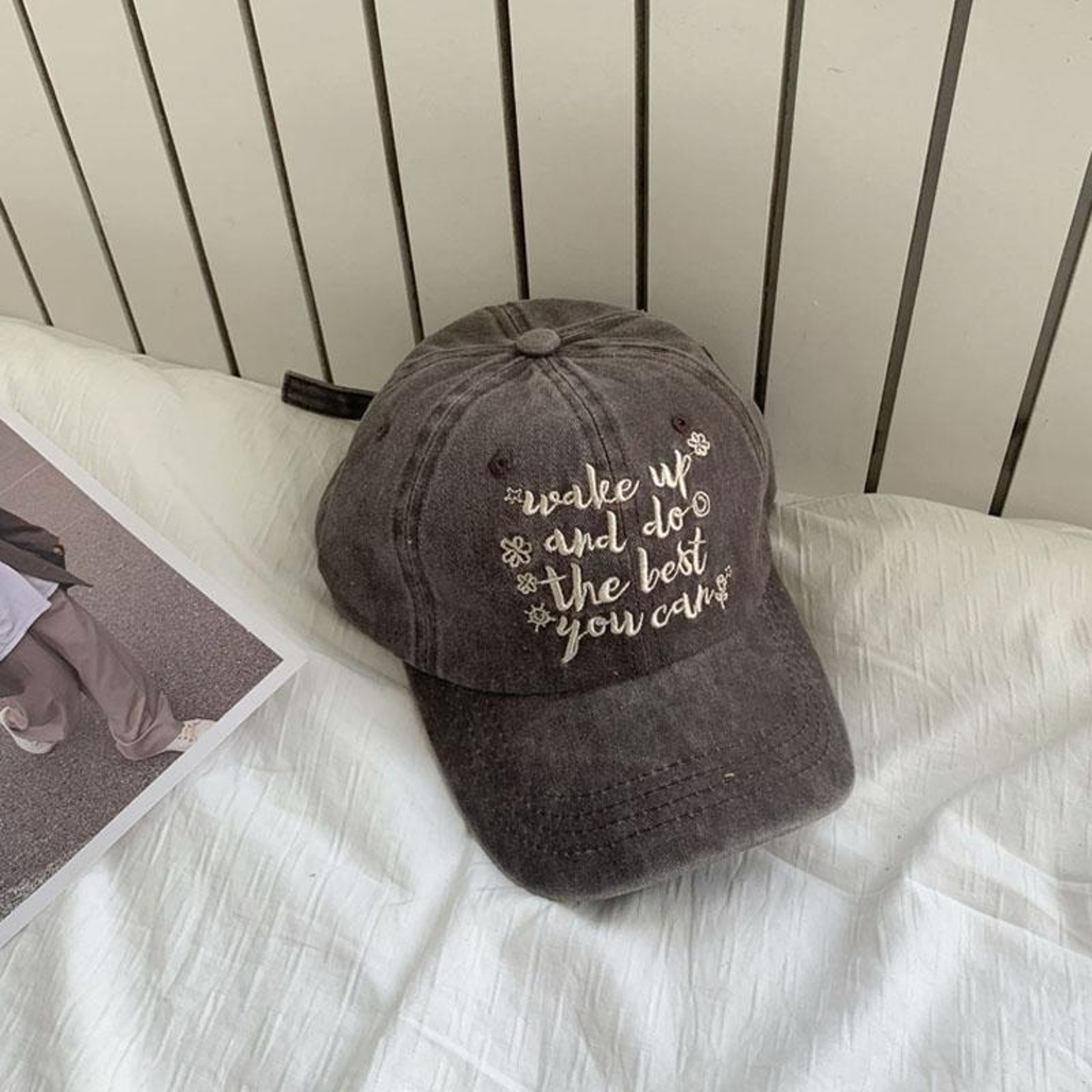 Retro Embroidered Baseball Cap for Men and Women with Curved Brim – view 10
