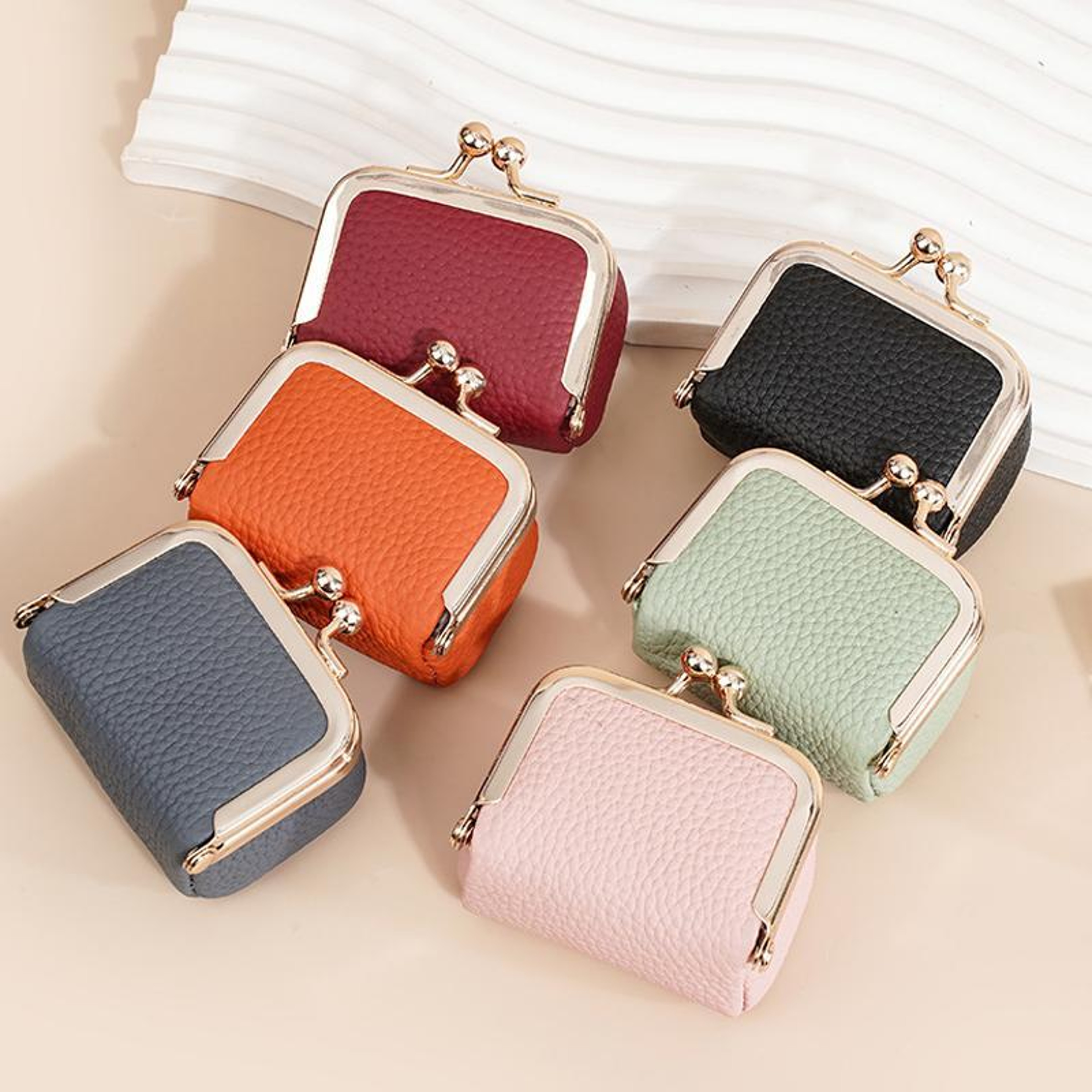 Womens Coin Purse and Jewelry Storage Pouch in Compact PU Leather – view 2
