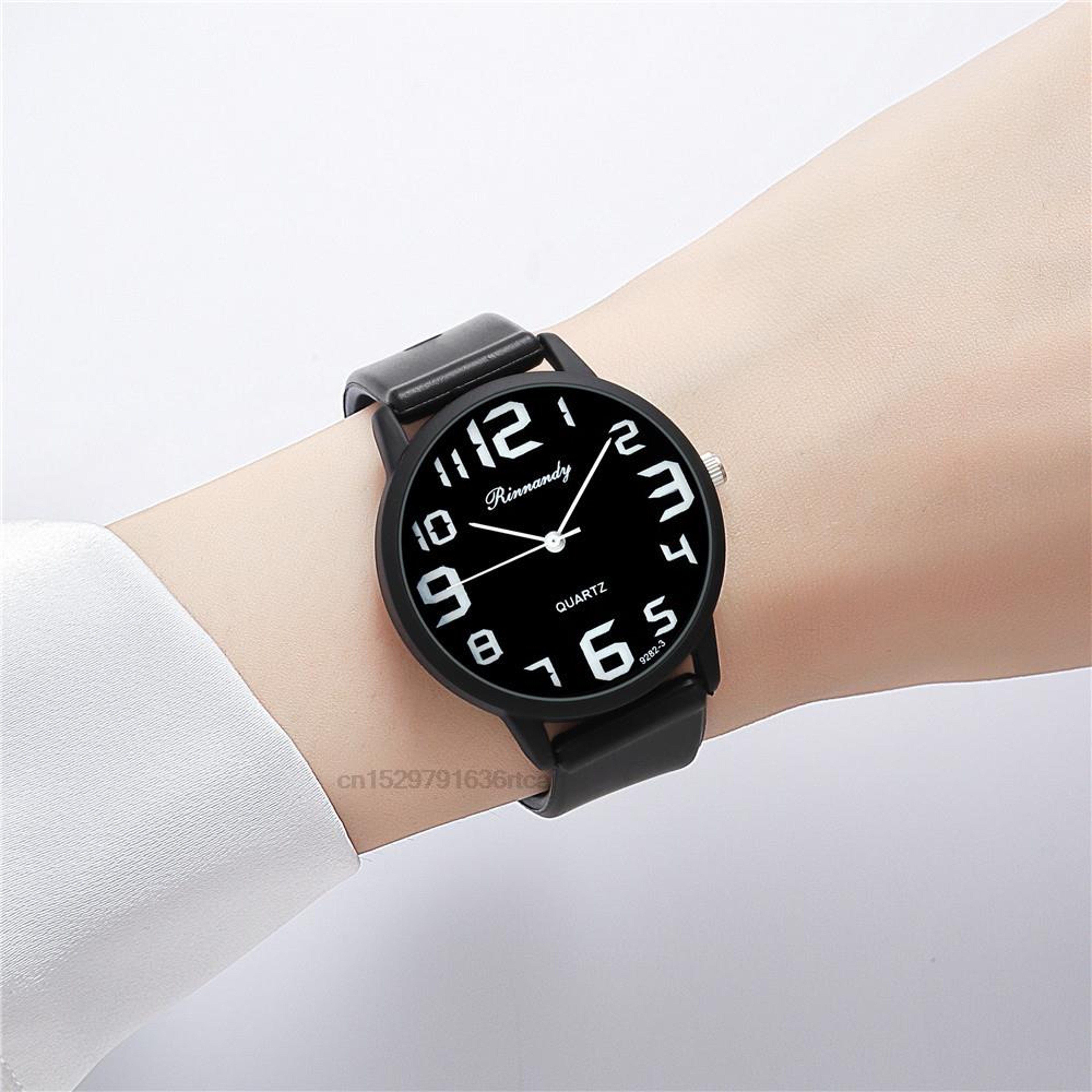 Womens Minimalist Silicone Quartz Watch With Large Easy Read Dial 2