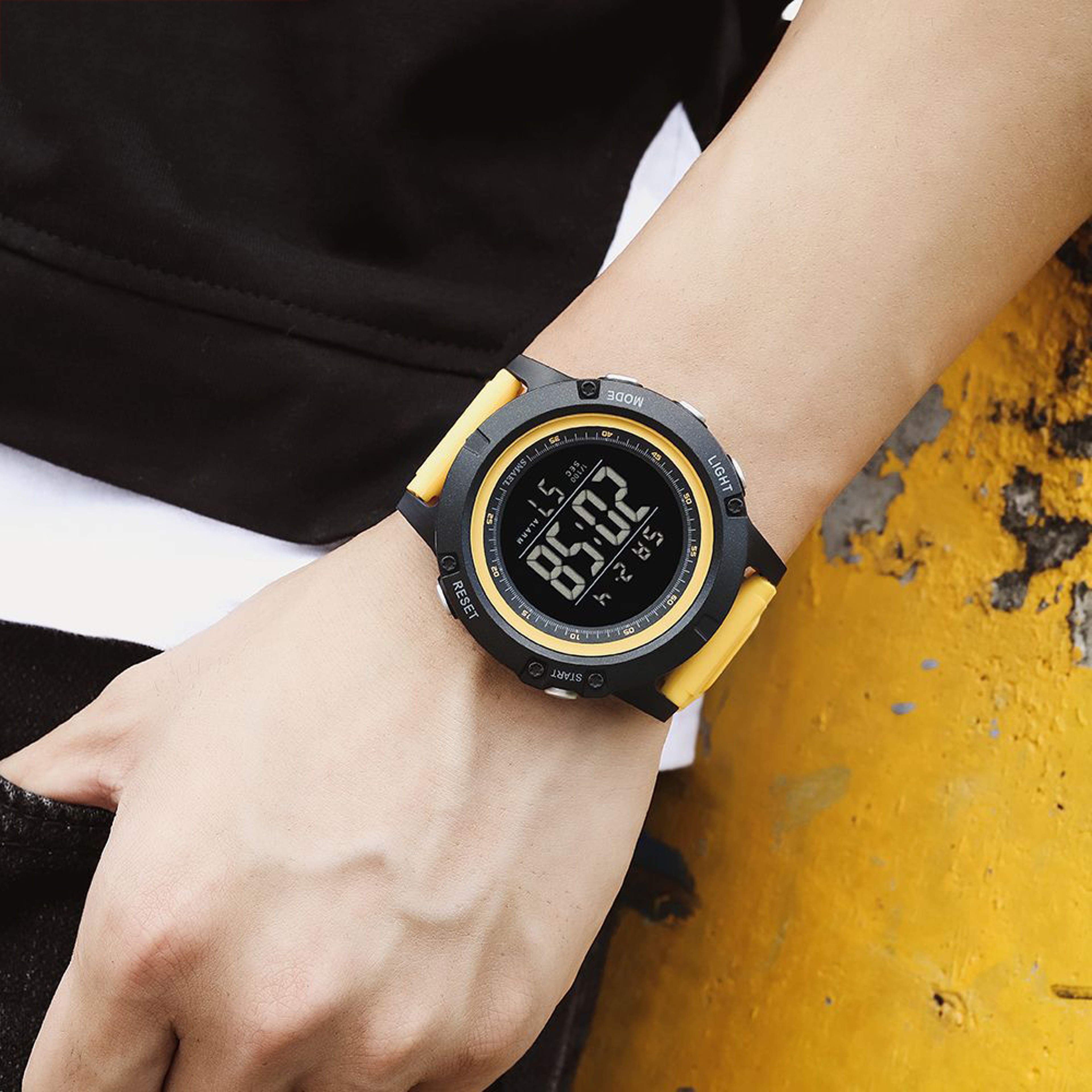 Multifunction Water Proof Digital Sports Watch For Men With Alarm And Backlight 1