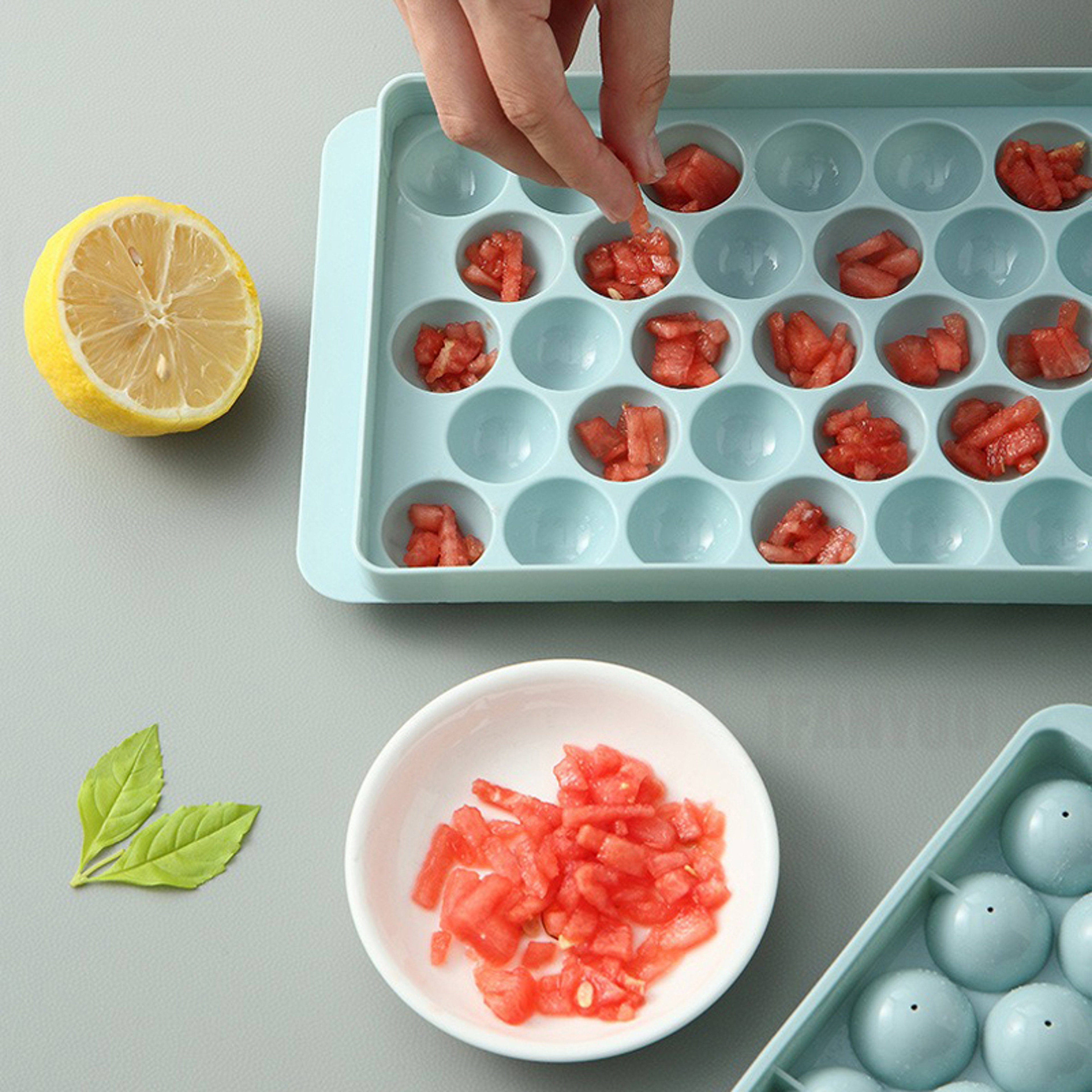 Plastic Ice Ball Mold Tray For Whiskey Ice Popsicles And Frozen Treats 5