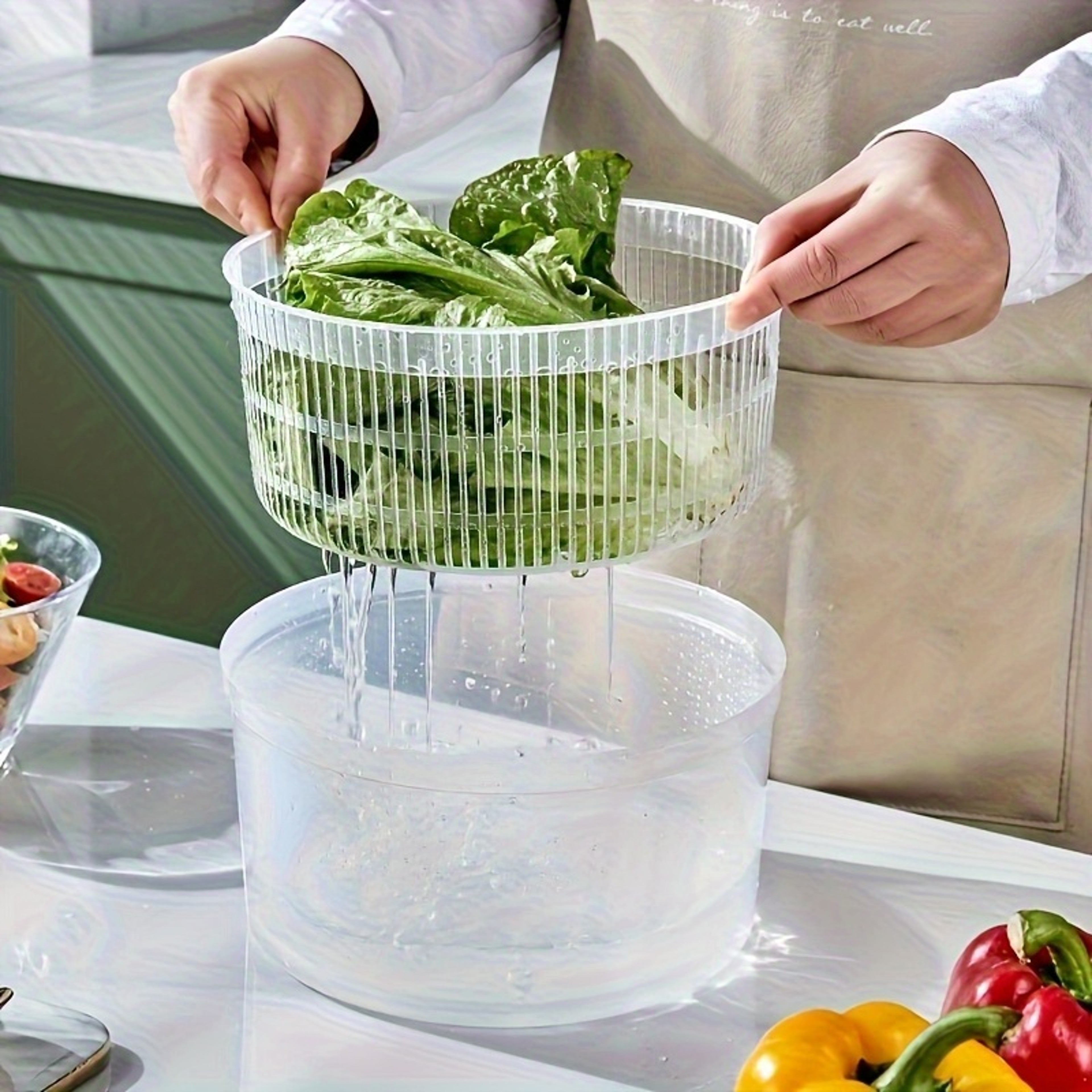 Manual Vegetable Salad Spinner and Fruit Dehydrator – view 3