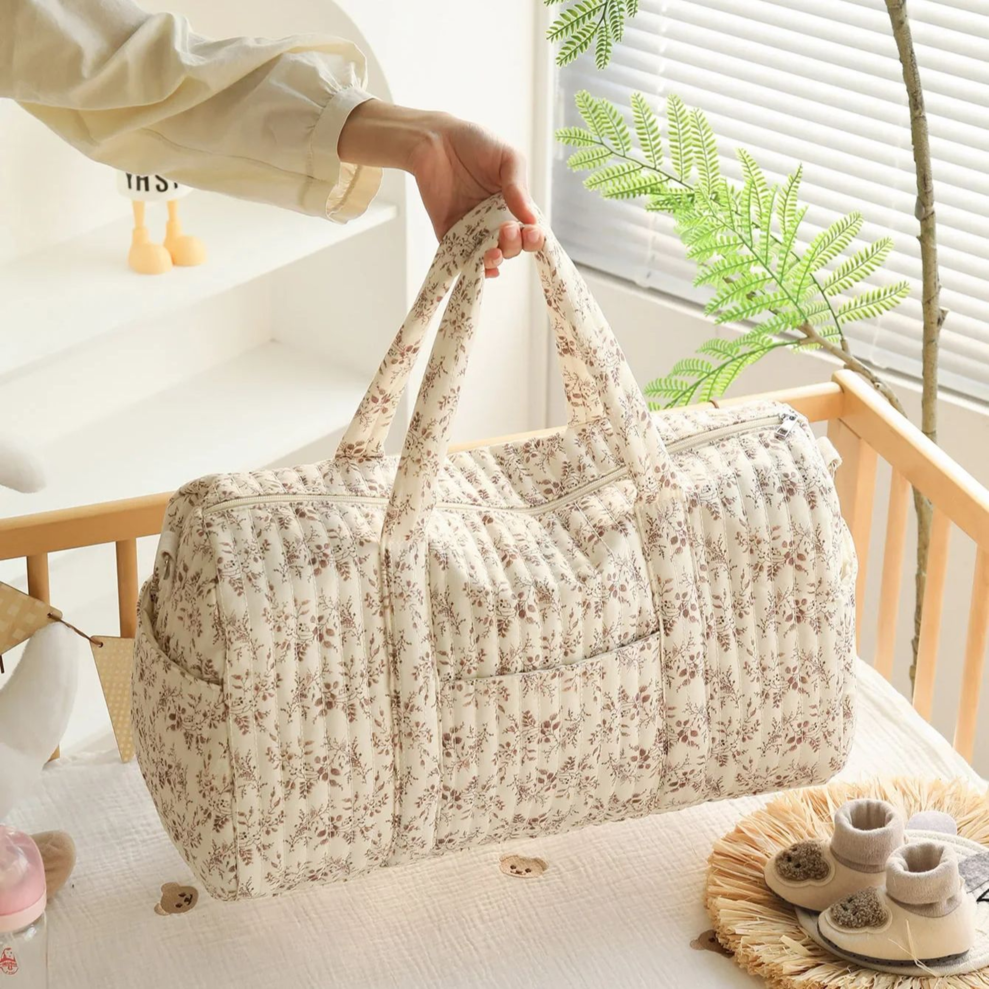 Large Maternity Diaper Storage Bag Multi Functional Travel Tote Bag – view 4