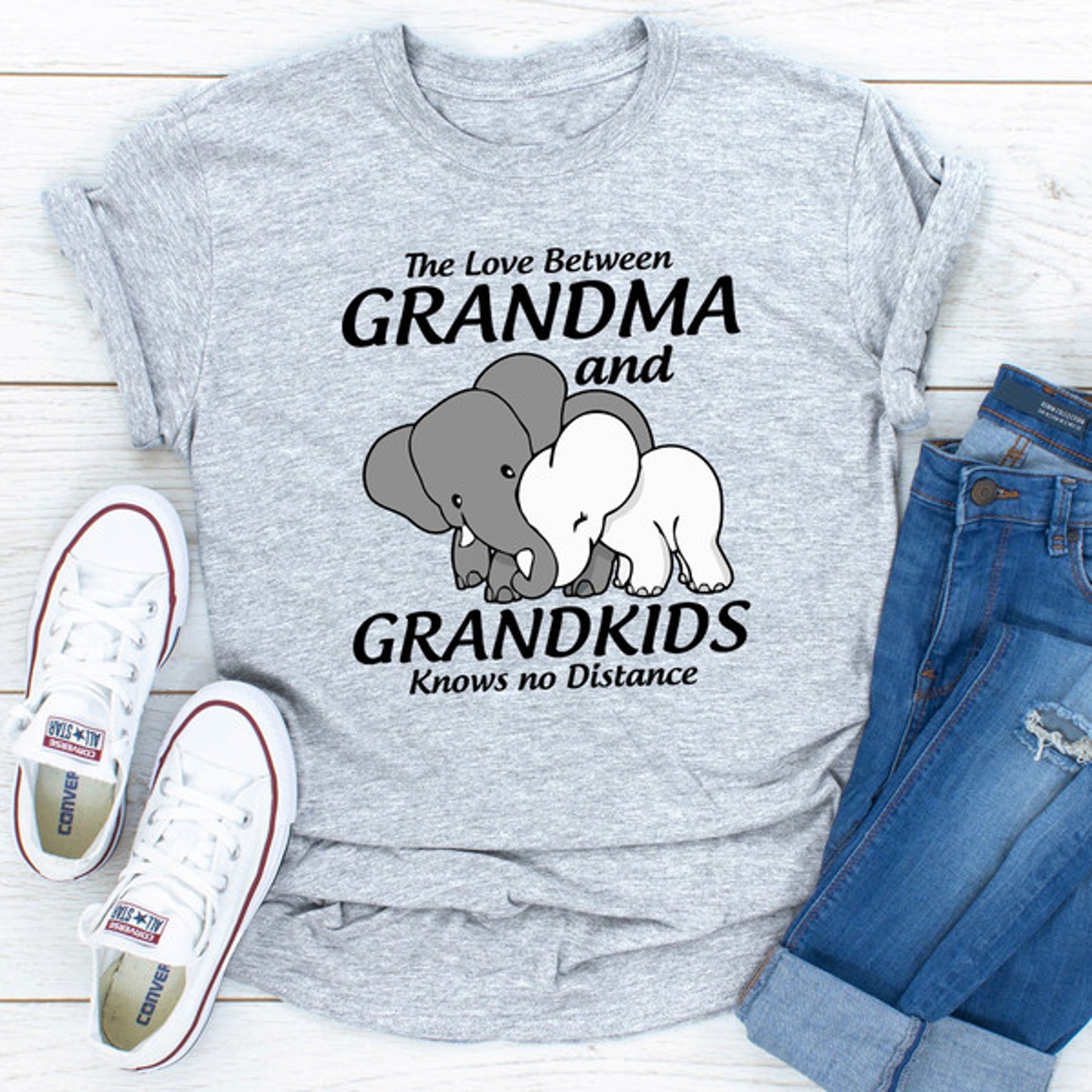 The Love Between Grandma And Grandkids Knows No Distance (1).jpg