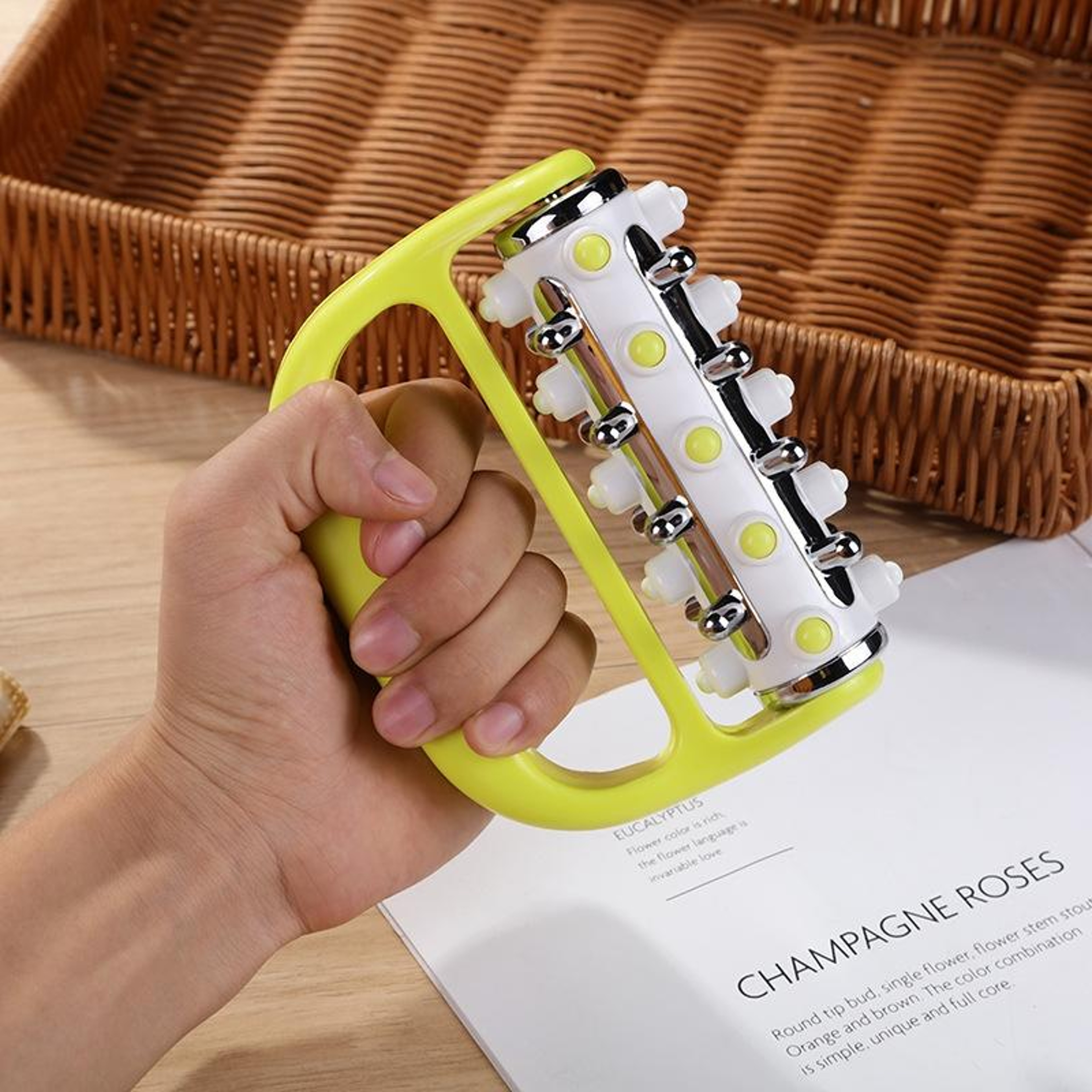 Curved Handheld Roller Massager For Deep Muscle Relief 4