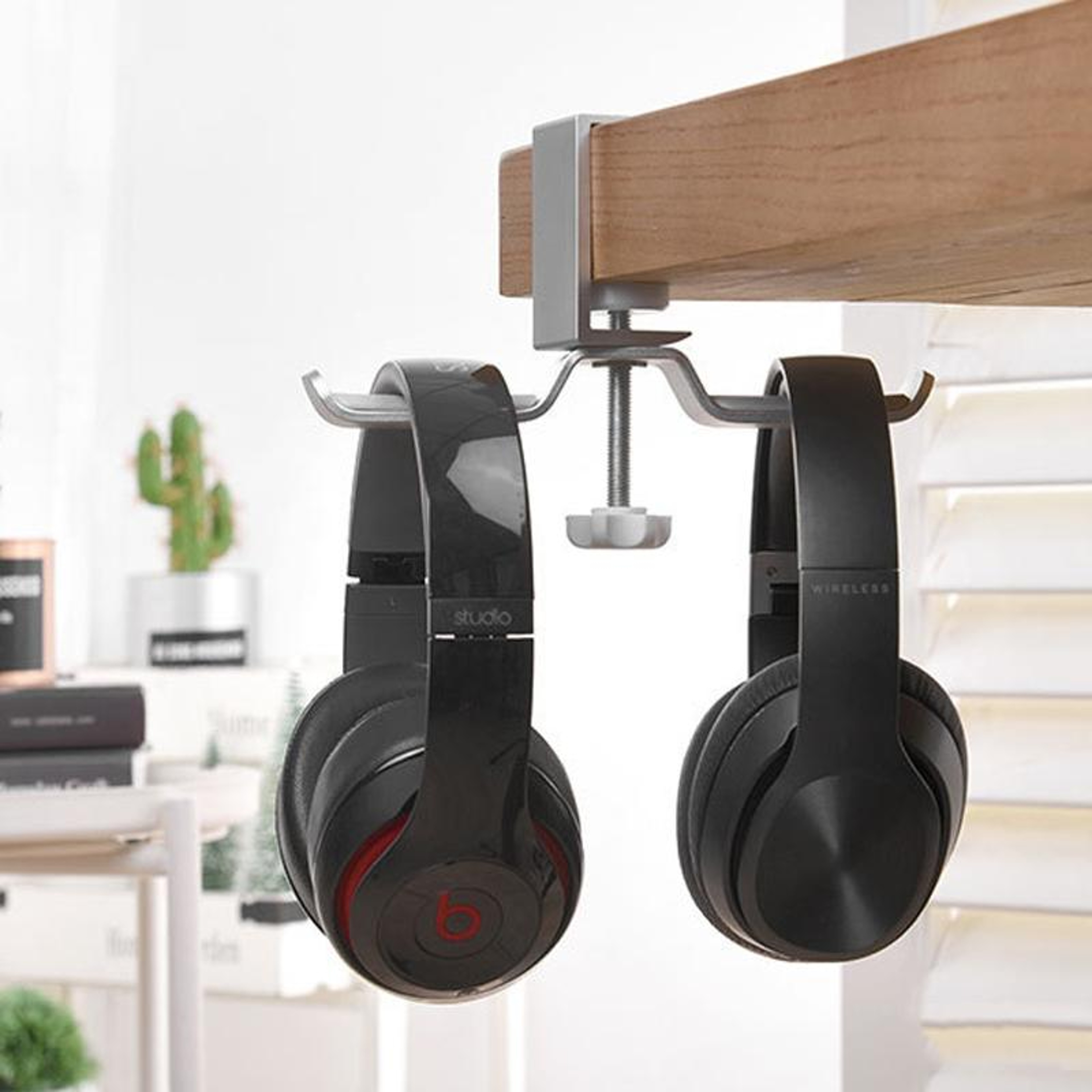 Universal Metal Headphone Stand with Double Bracket & Desktop Clip – view 1