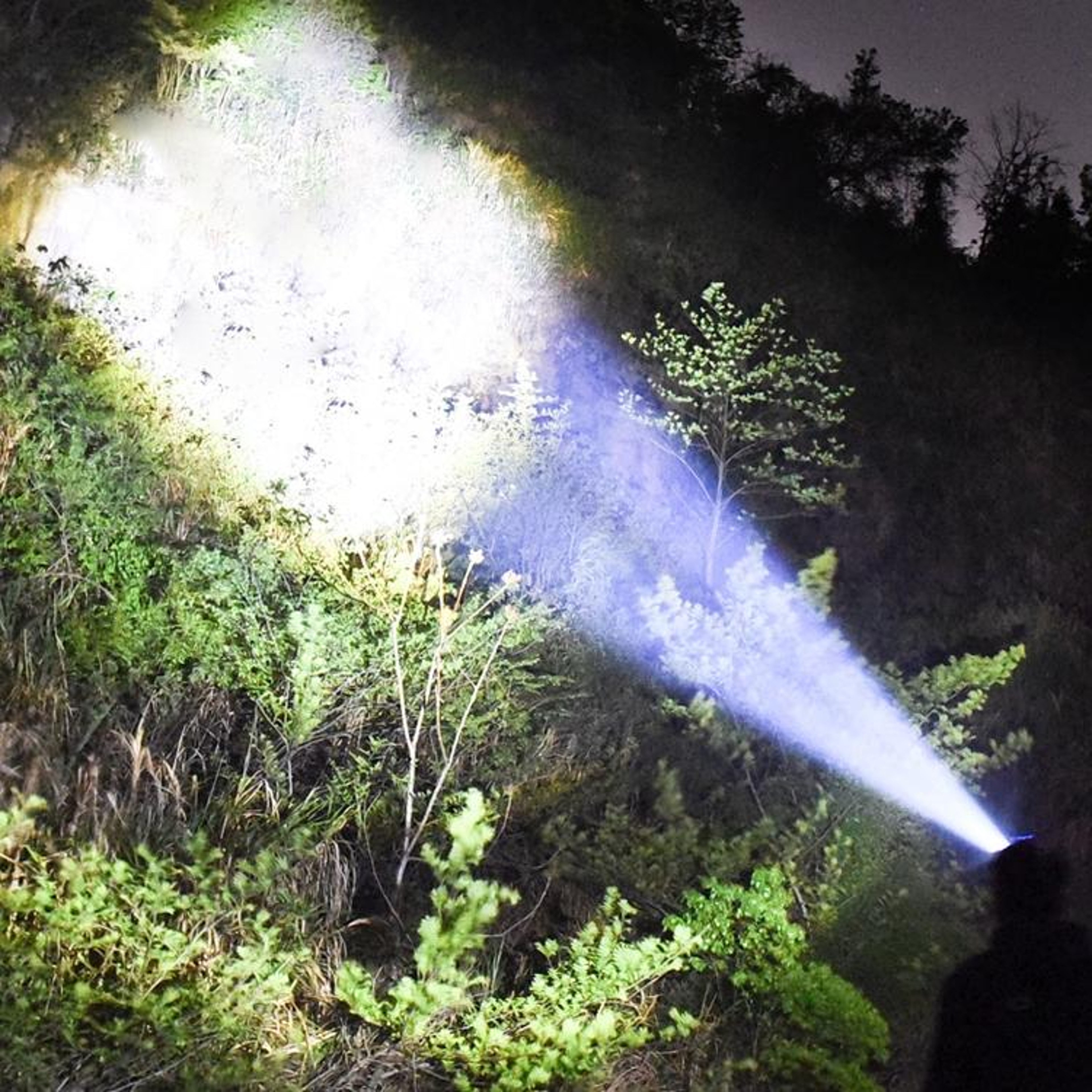 USB Rechargeable LED Zoom Headlamp With Motion Sensor 6