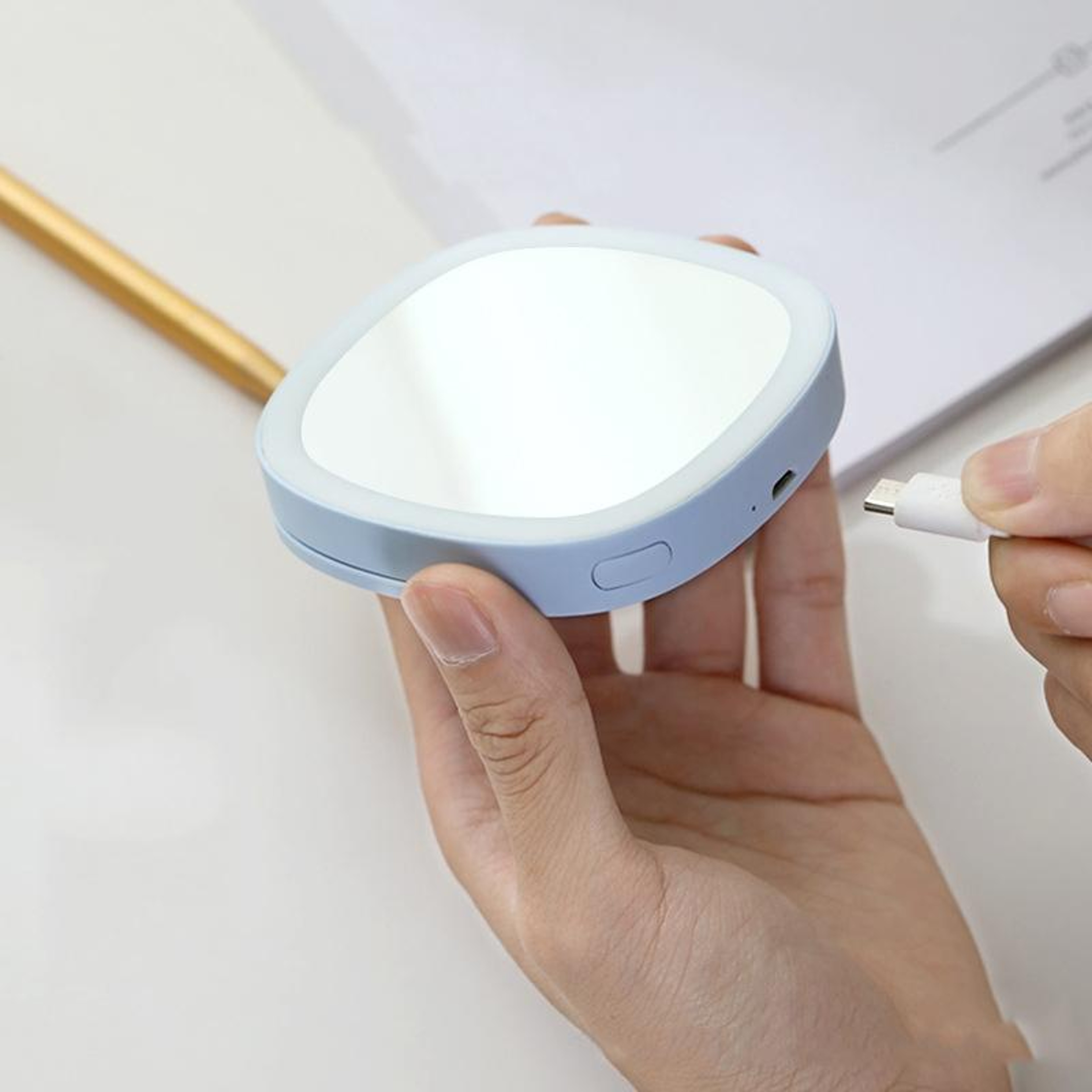 Candy LED Makeup Mirror With Portable Makeup Mirror Light And Storage Travel Vanity Mirror 5