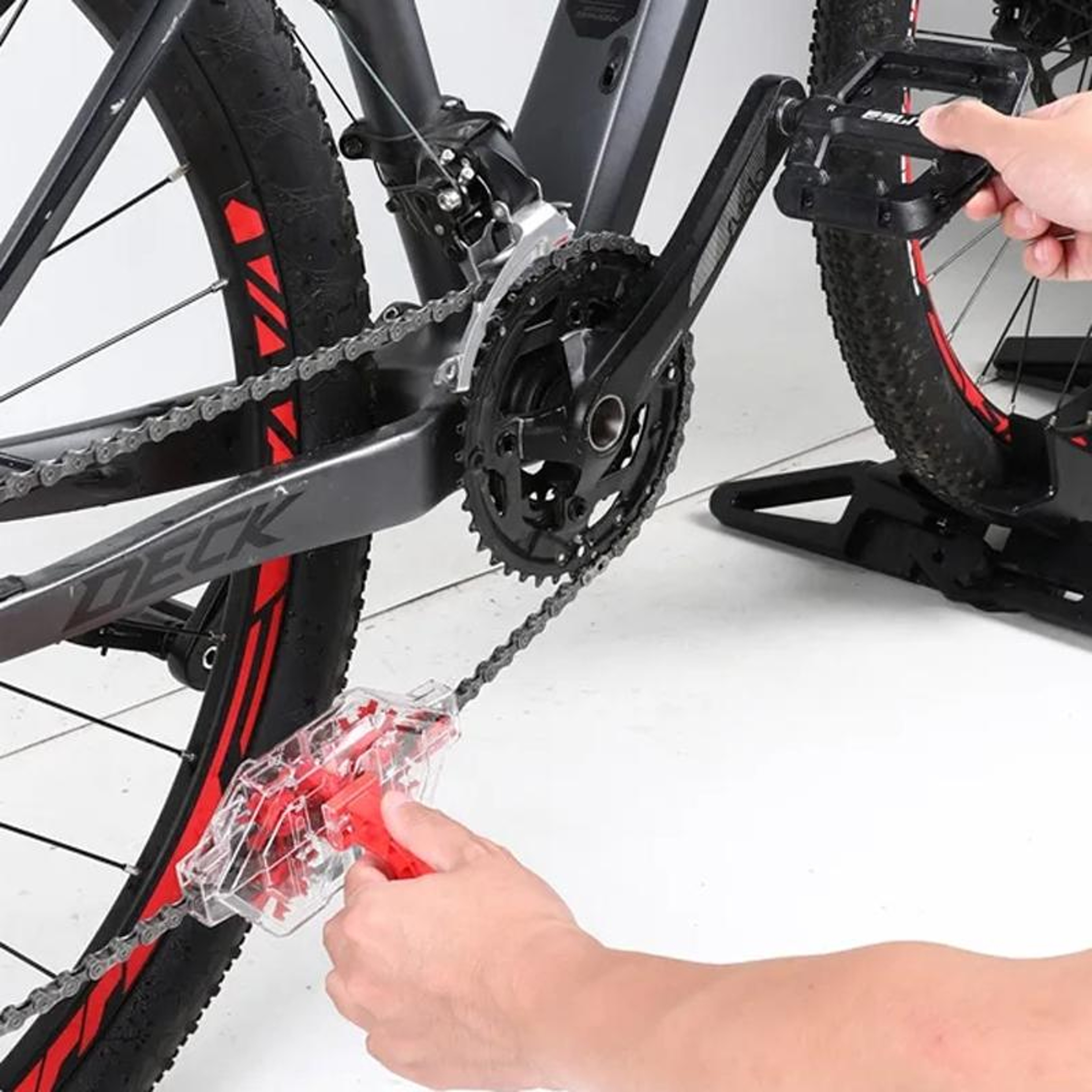 Transparent Bike Chain Cleaner Tool with Immersion Brush for Road Mountain and Hybrid Bicycle Maintenance – view 3