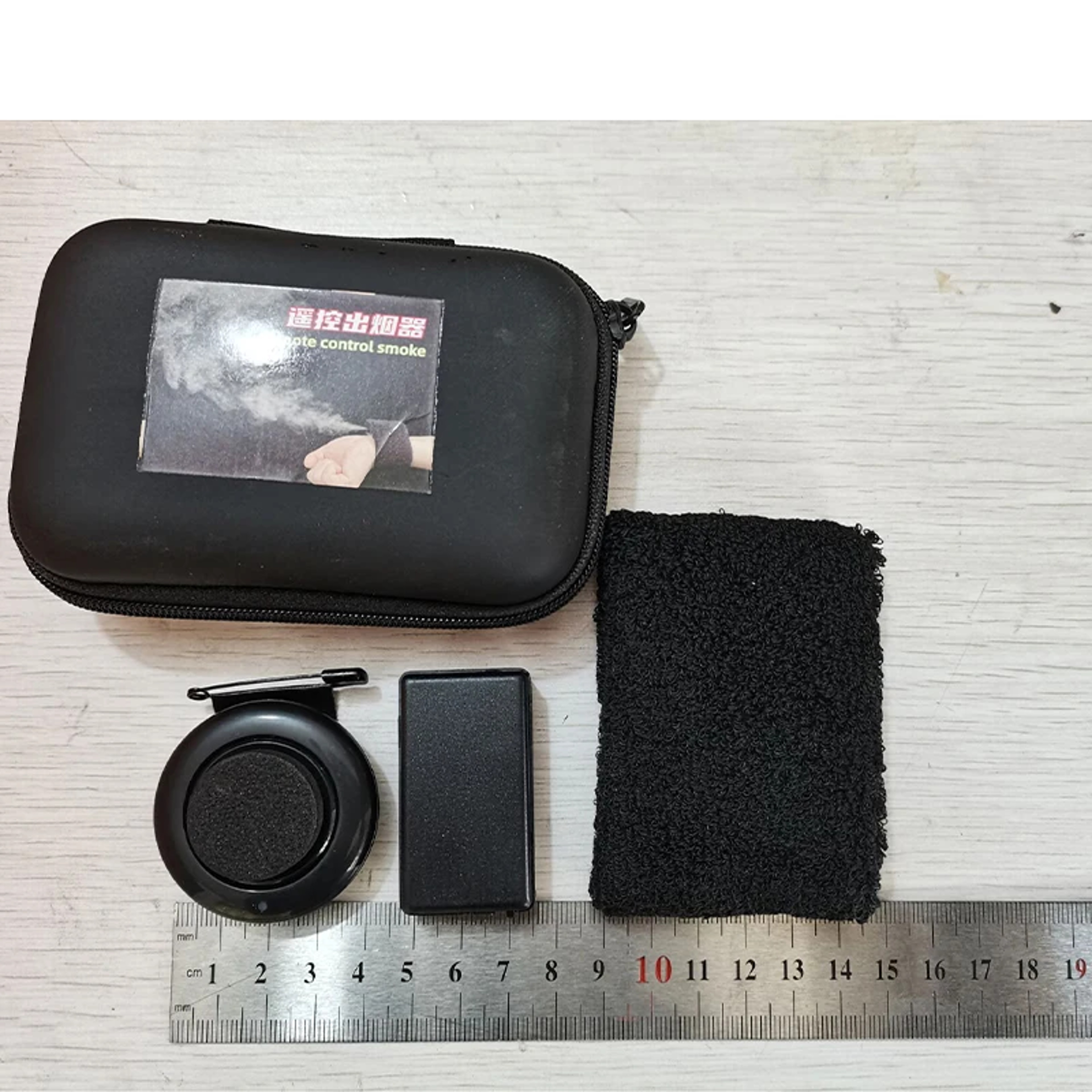 Remote Control Mini Arm Smoke Device Charge Magic Tricks Flash Magician Stage Props Gimmick Magia 2