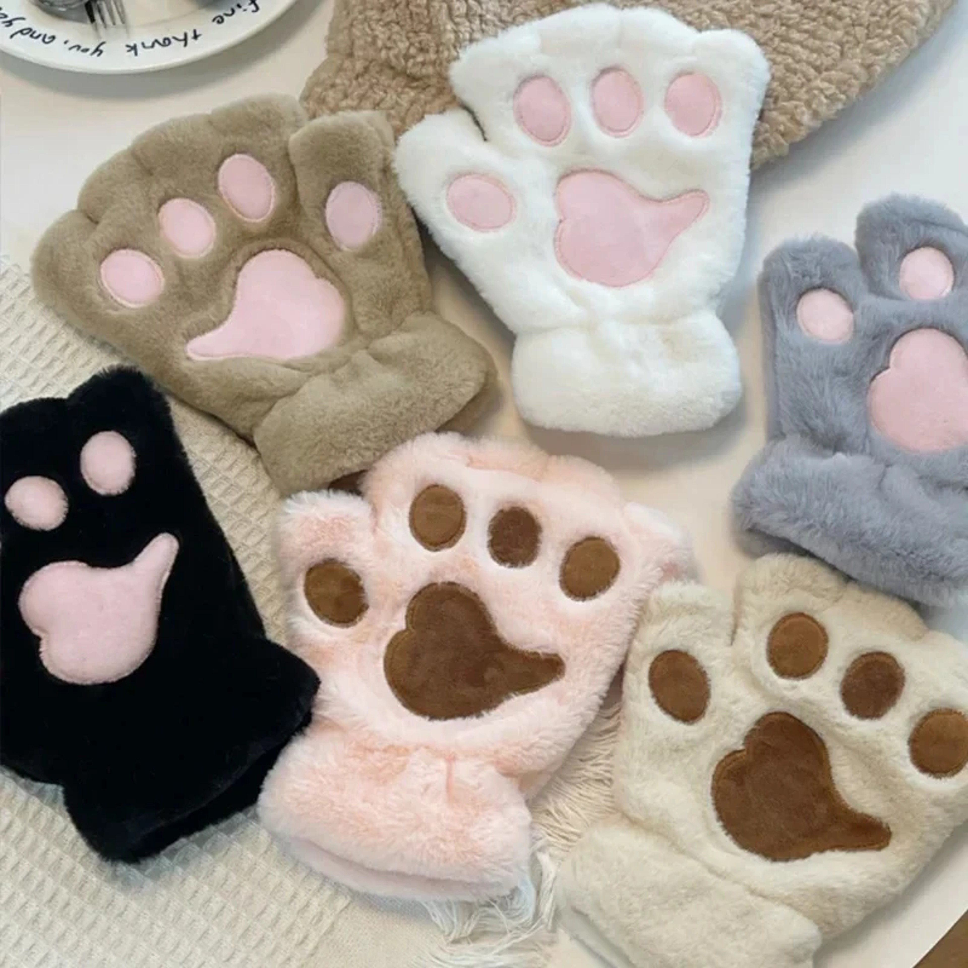 Lovely Plush Cat Paw Gloves Warm Fingerless Mittens Soft Fluffy Bear Claw Costume Short Half Finger 0