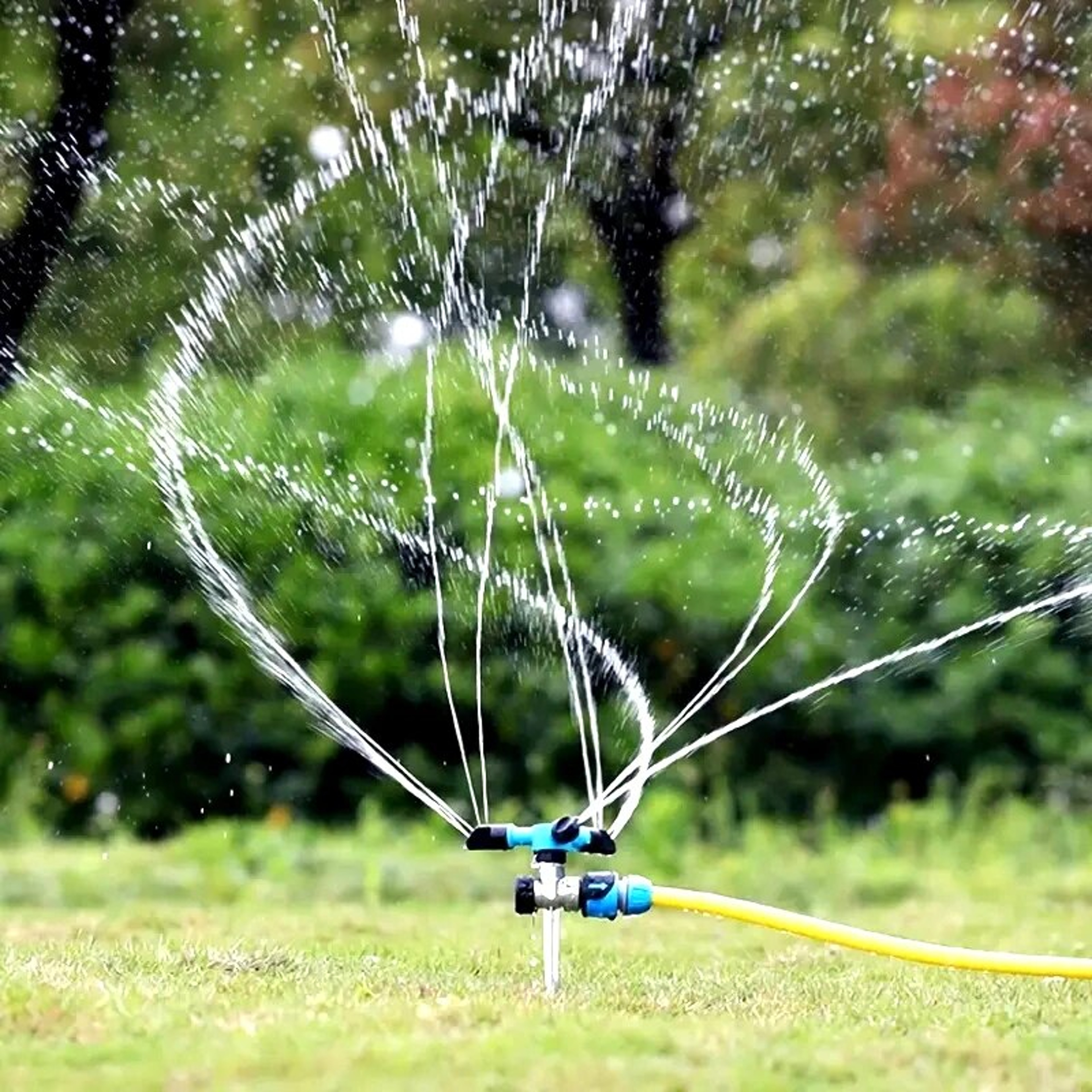 Rotating Lawn Sprinkler for Efficient Garden & Yard Irrigation – view 3