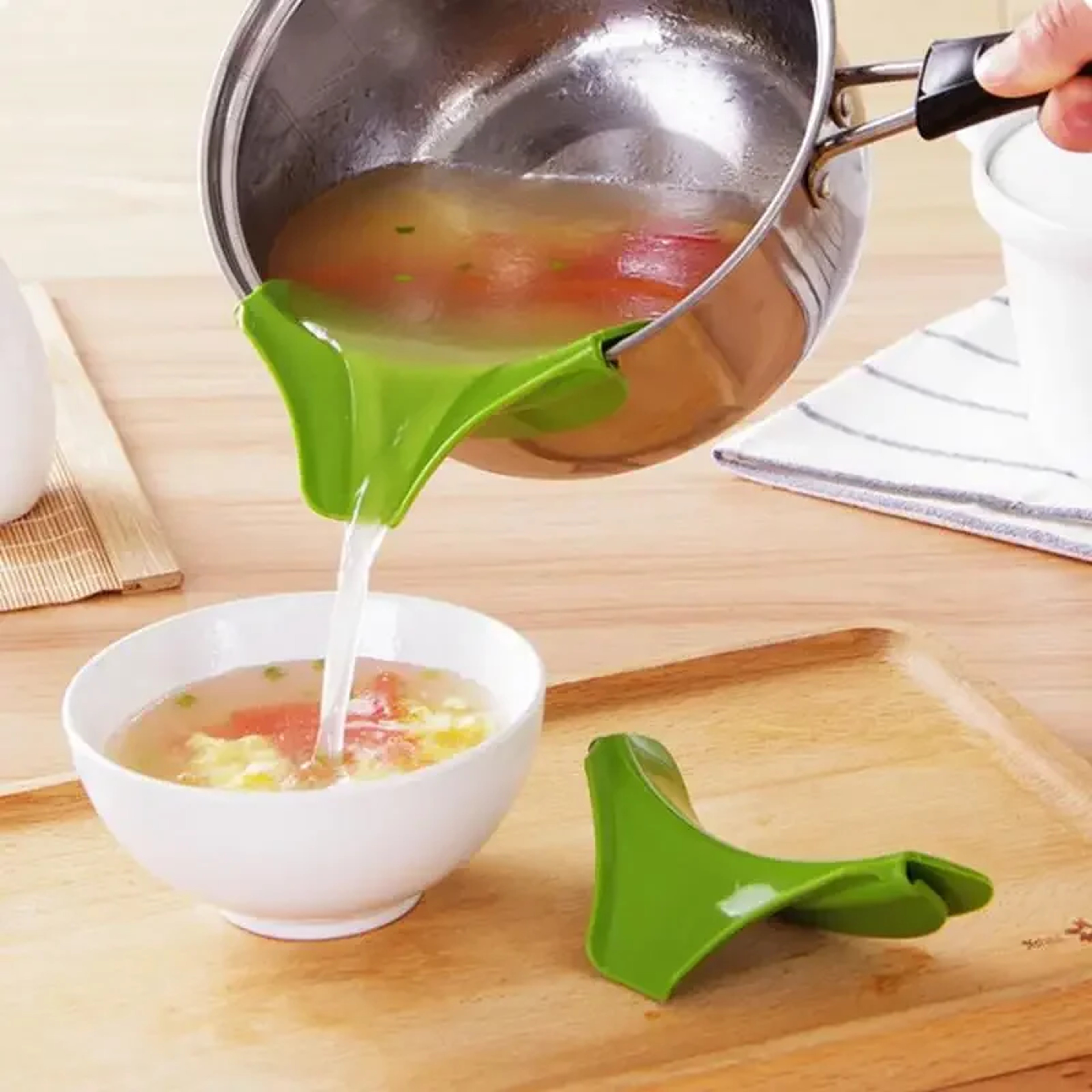 Premium Kitchen Funnel With Anti Splash Edge  No Mess Pour Spout Funnel Easy Liquid Transfer Tool 0