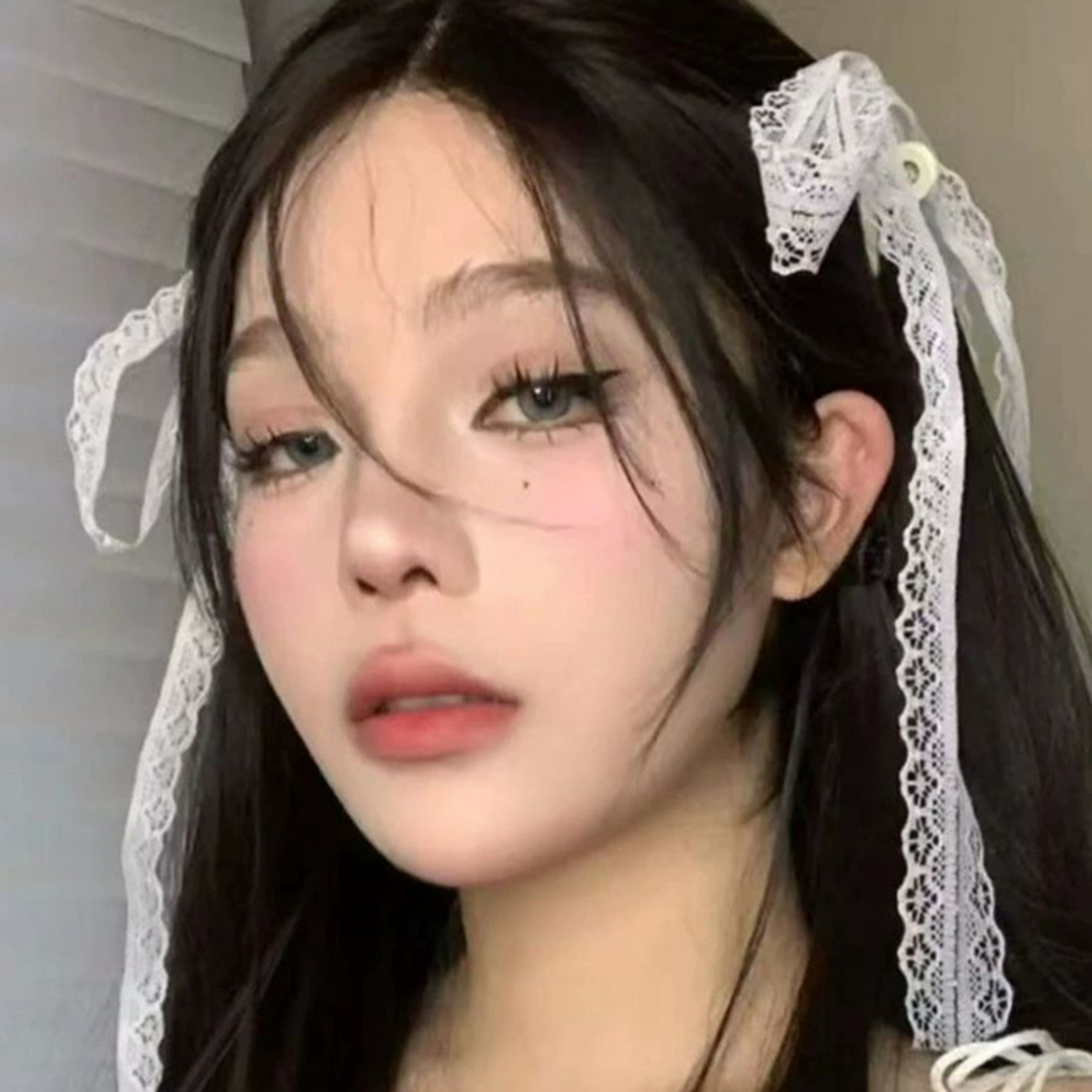 Elegant White Lace Bow Hair Clips for Girls & Women Ribbon Tassel Bow Barrettes Set – view 2