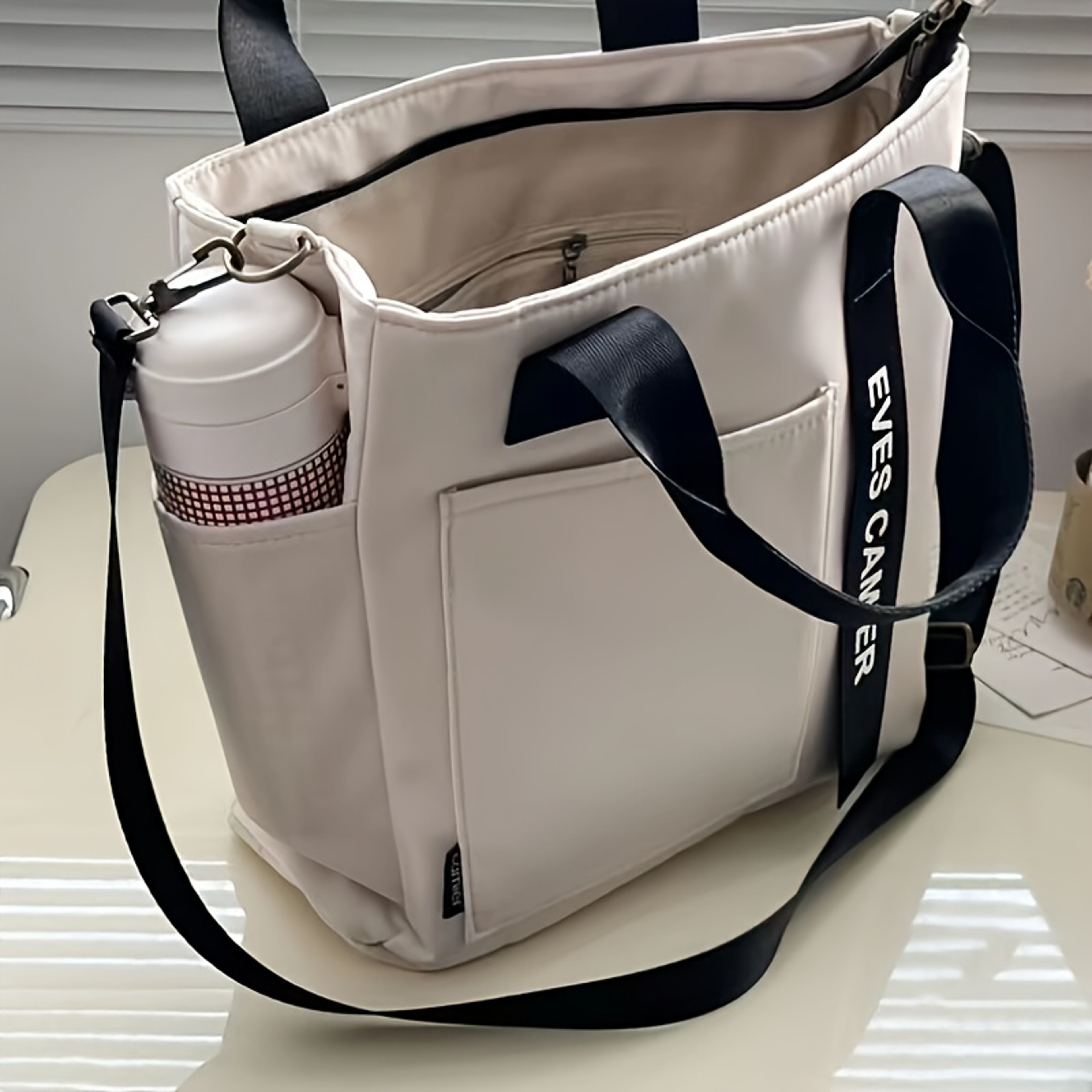 Fashionable Canvas Tote Bag, Hand Carry Duffel Bag, Shoulder Bag For Women Messenger Bag with Zipper Closure – view 1