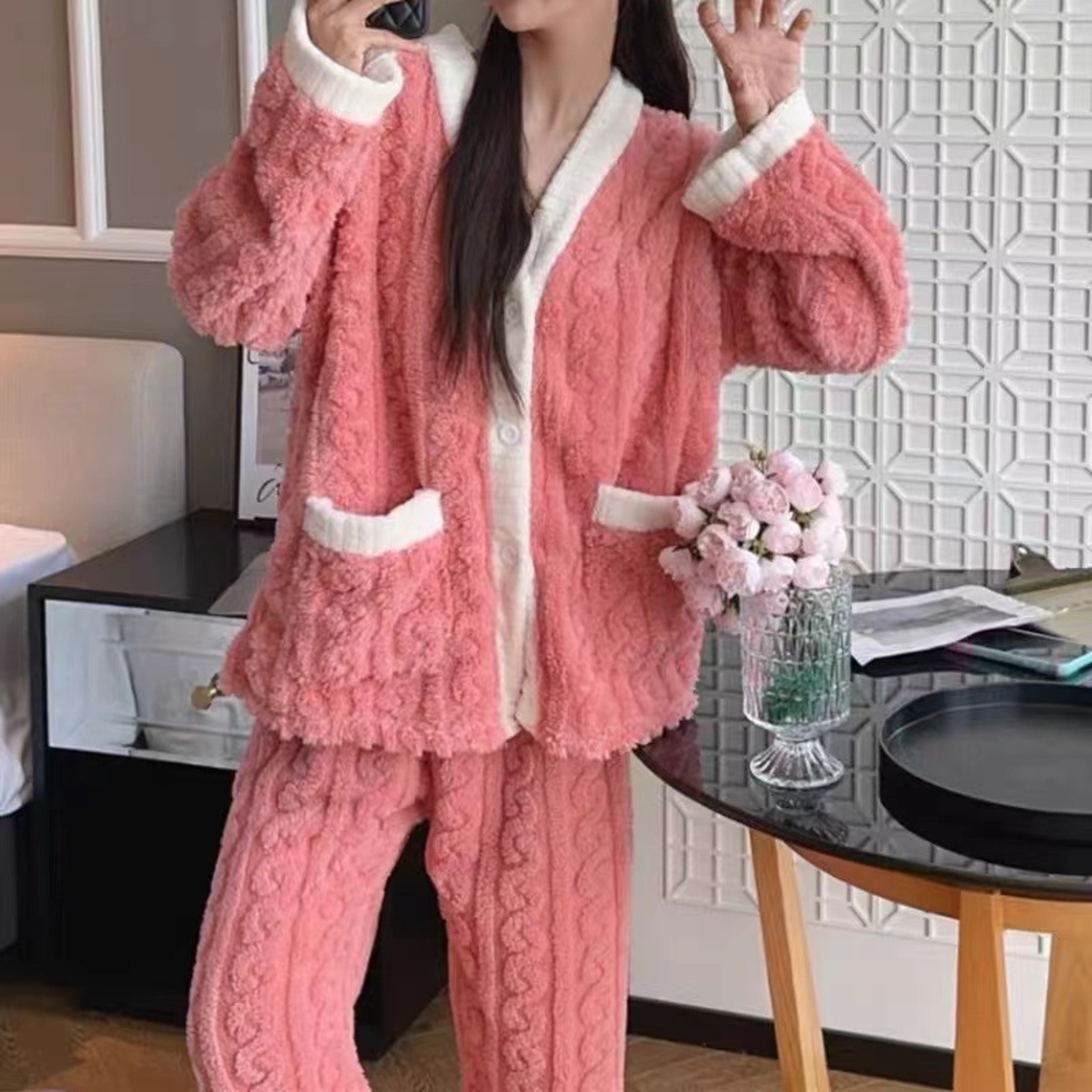 Autumn And Winter Pajamas Women Thickened Padded Warm Coral Velvet Suit Cozy Cardigan And Trousers  7