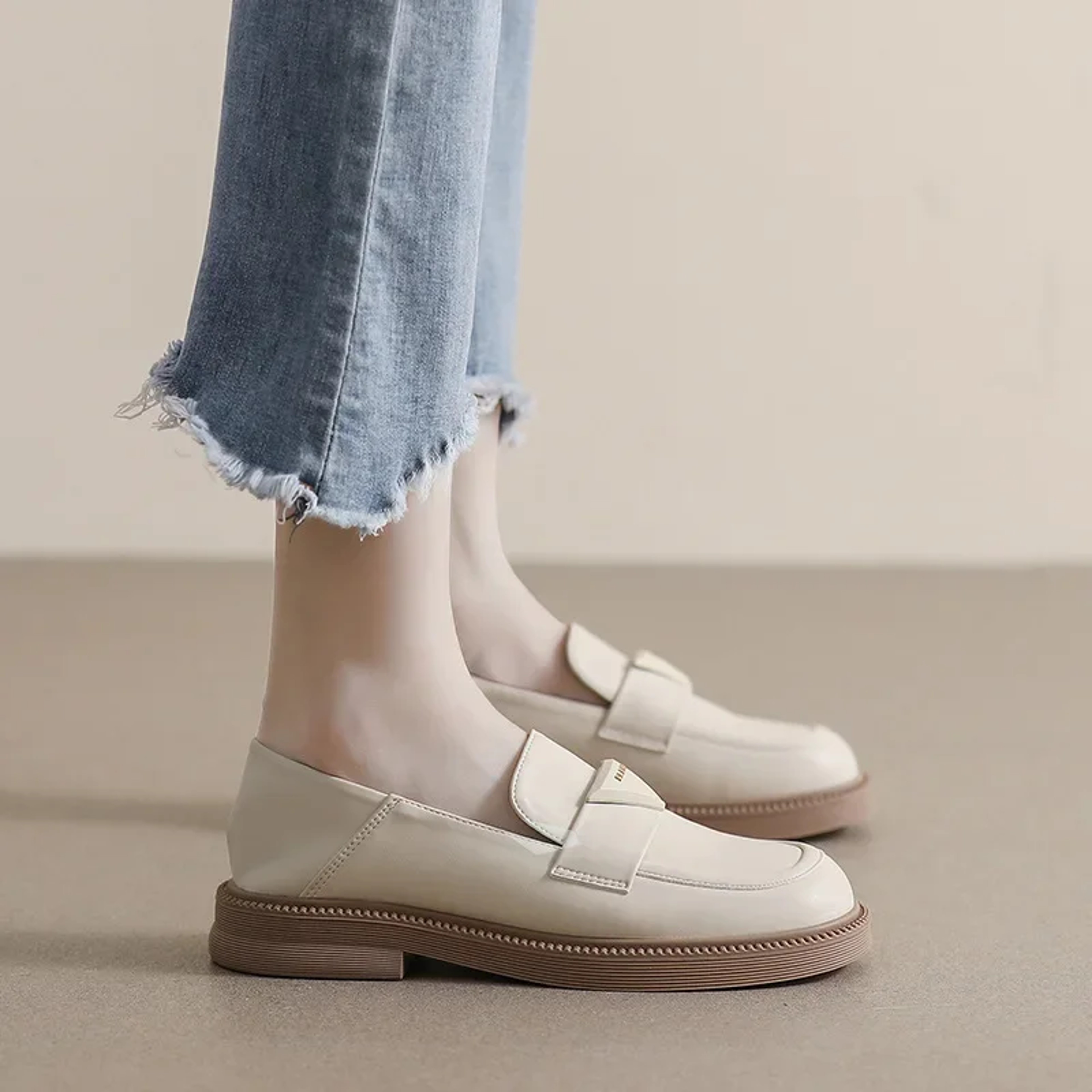 Black Womens Leather Loafers Mid Heel British Style Casual Shoes For Spring Office  Banquet Wear Fa 2