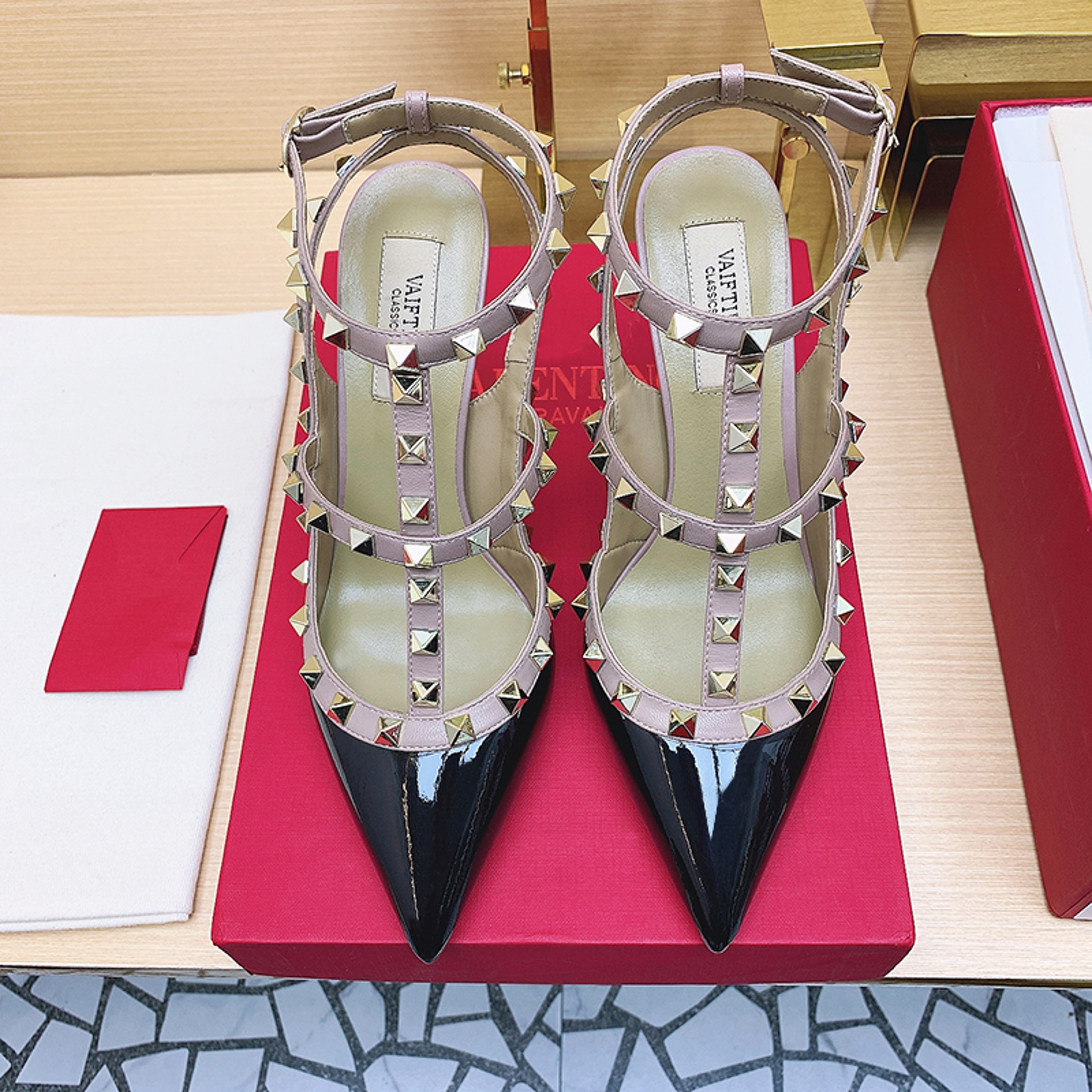 Summer Gladiator Stiletto Sandals For Women Metal Rivet High Heels Elegant Pointed Toe Sexy Party S 2