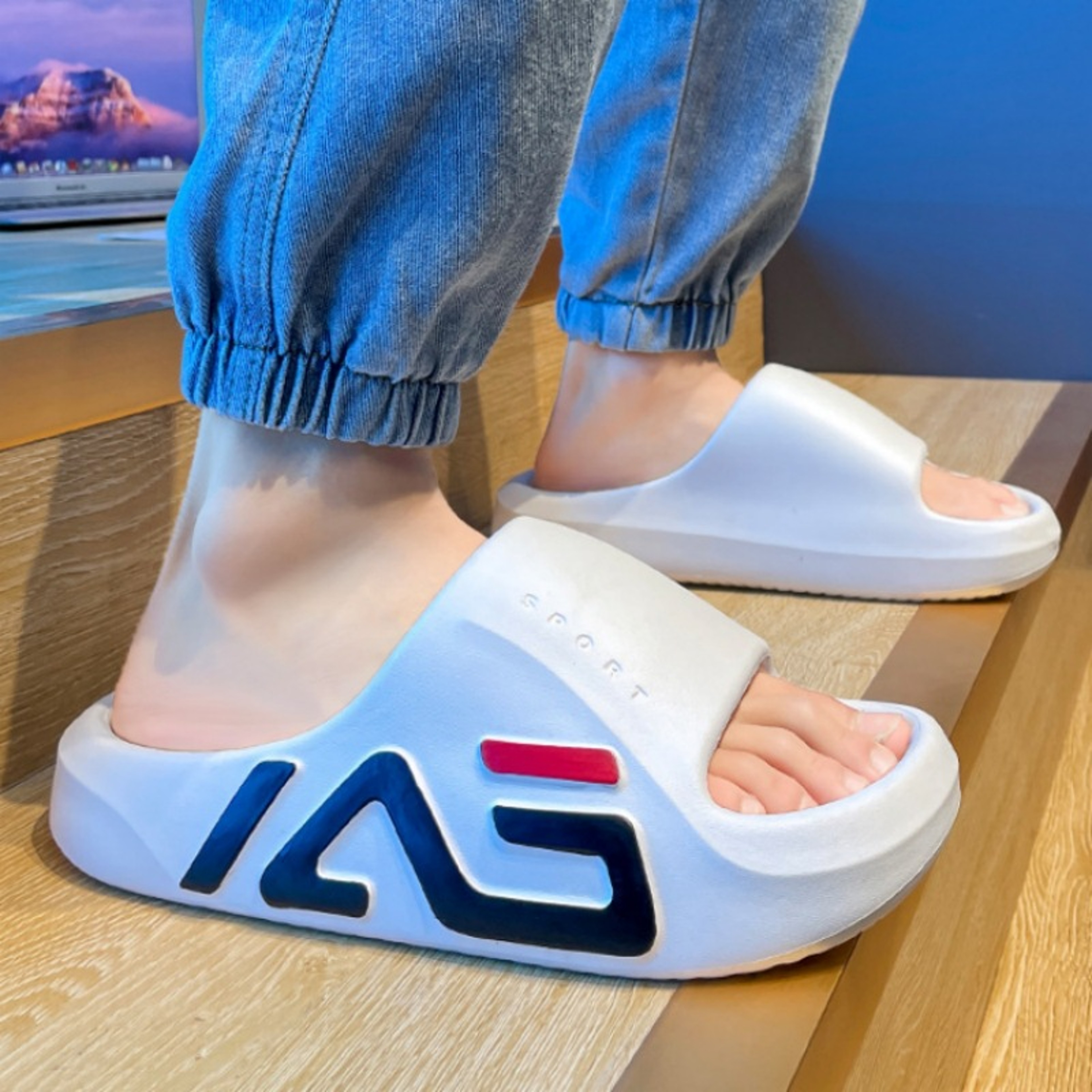 Fashionable Mens EVA Slippers Waterproof Shoes For Men Soft Beach Sandals Thick Bottom Bathroom Sli