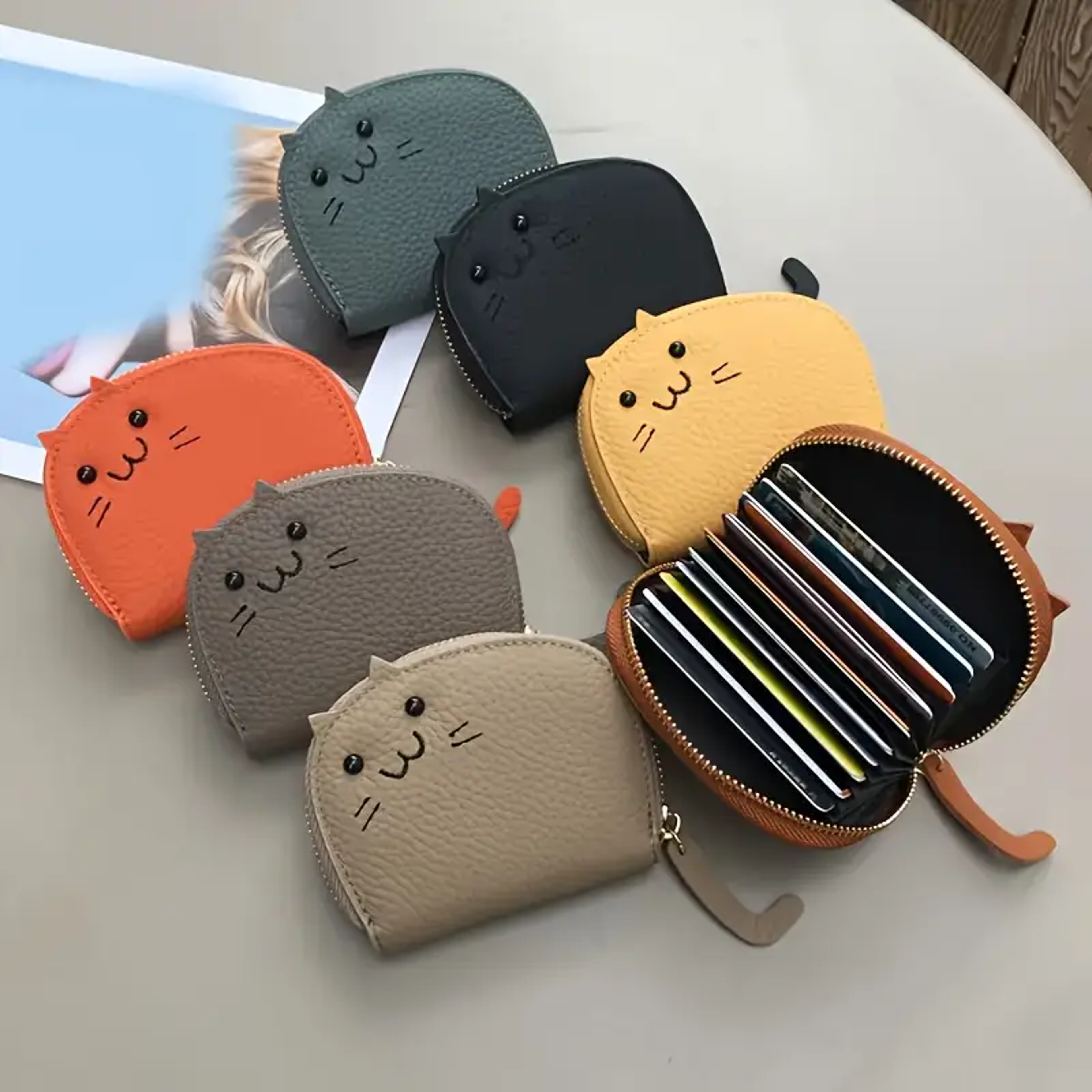 Fashion Cat Shaped Card Holder, Cute Faux Leather Wallet for Women with Coin Pocket & Credit Card Slots – view 1