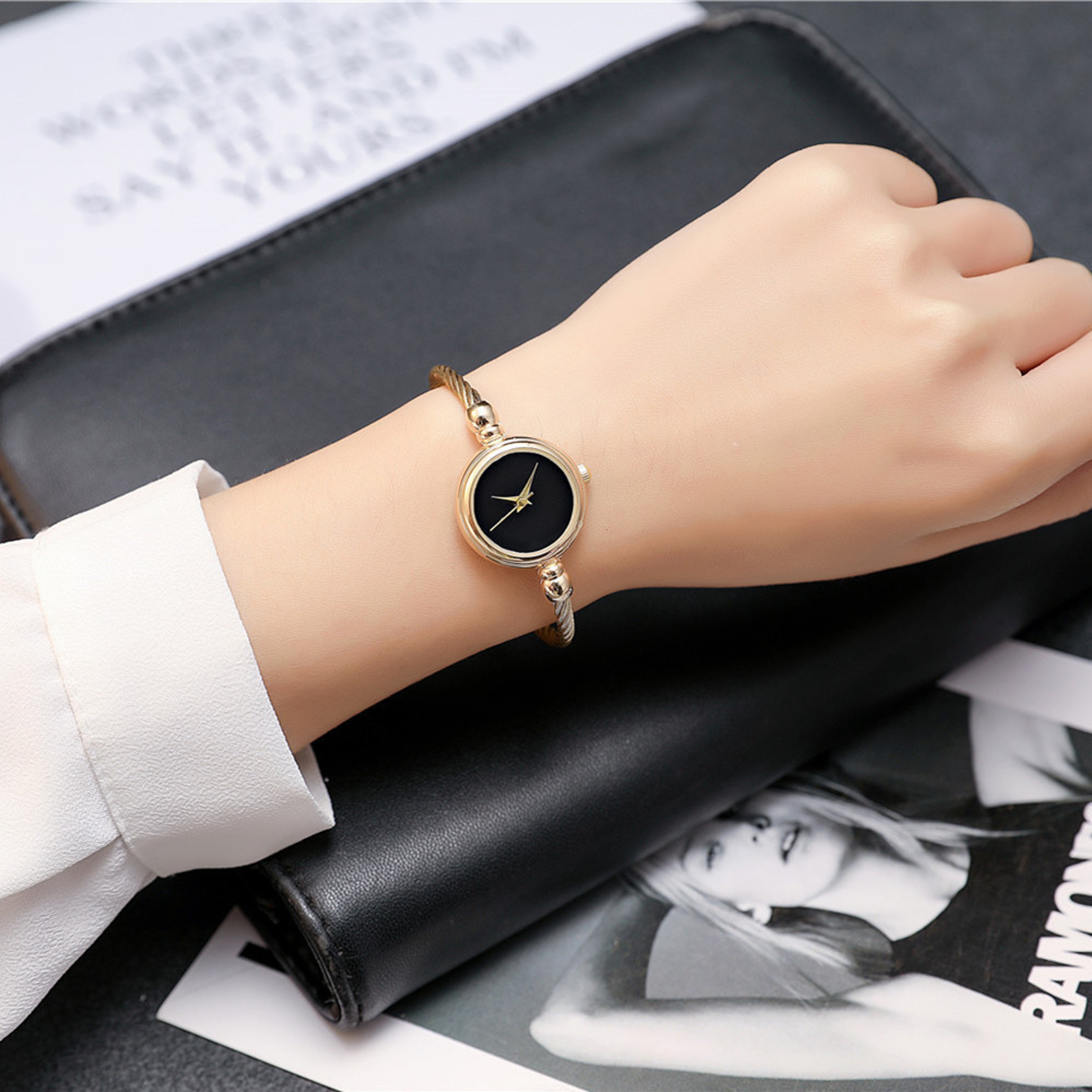 Stainless Steel Ladies Quartz Wristwatch, Women Simple Small Bracelet Watch, Retro Fashion Casual Design – view 2