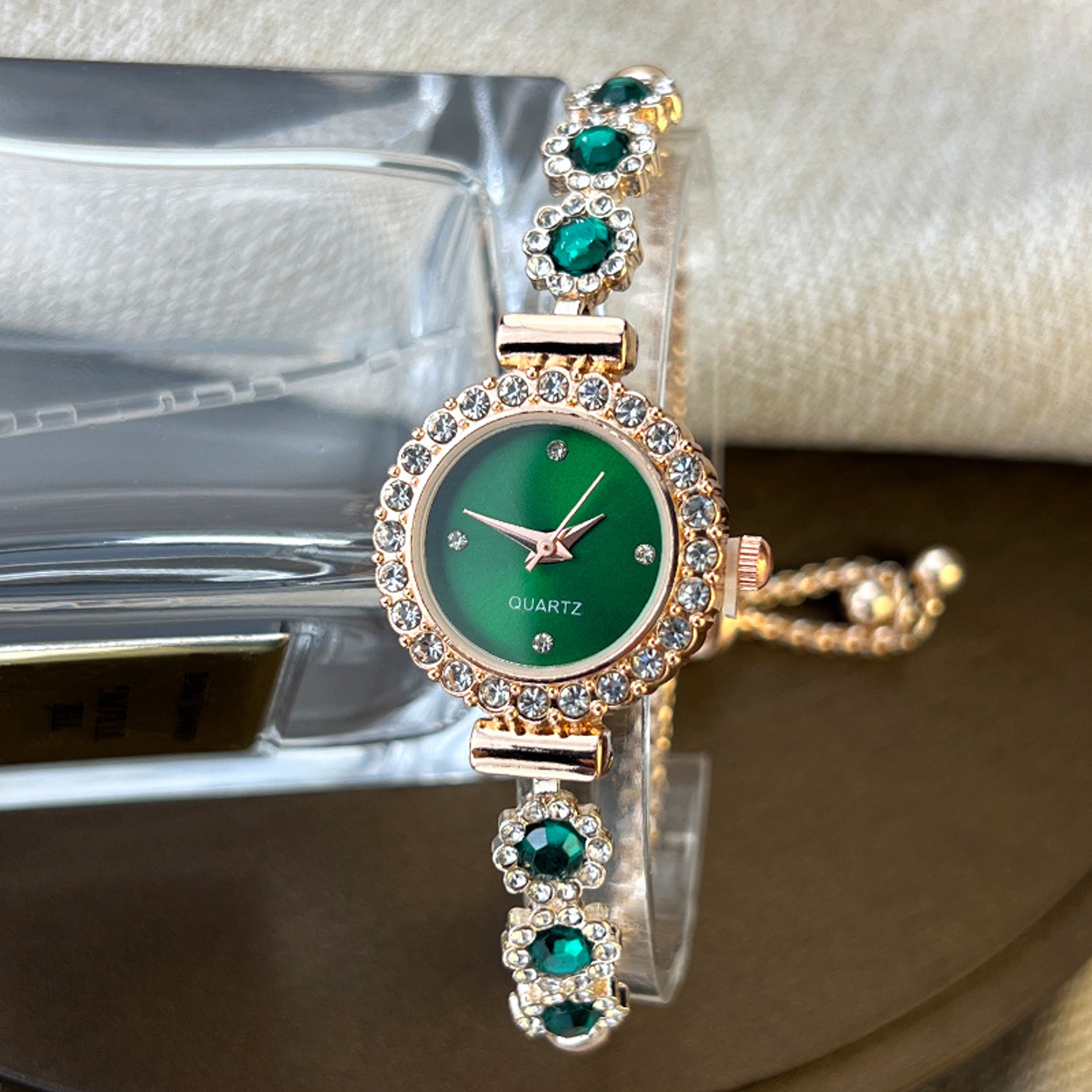 Fashion Style Quartz Watch for Women, Color Imitation Gemstone, Pullable Bracelet Girls Gift Stylish Wristwatch – view 8